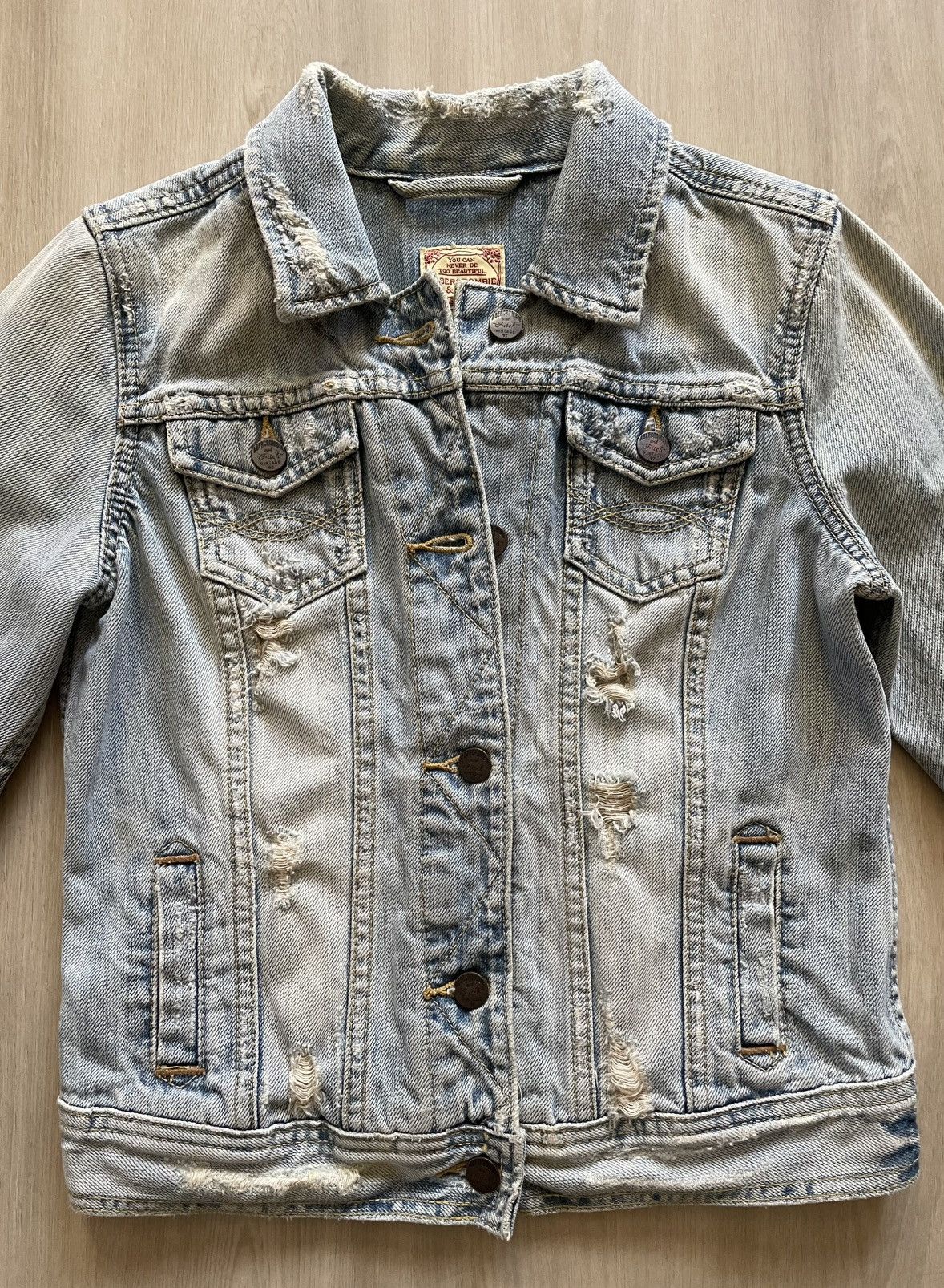 Abercrombie & Fitch Vintage Abercrombie & Fitch Distressed Denim Jacket Sz S Size S / US 4 / IT 40 - 4 Thumbnail