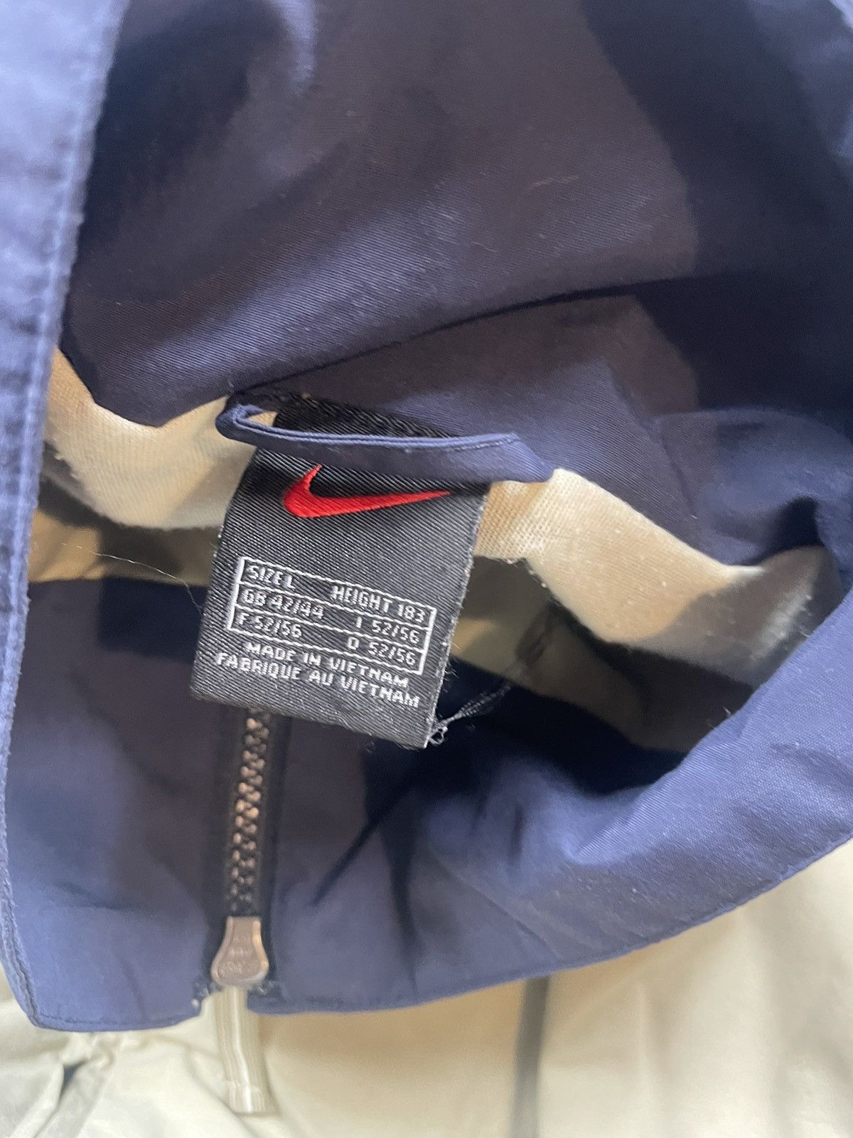 Nike Nike Vintage light jacket L Size US L / EU 52-54 / 3 - 4 Thumbnail