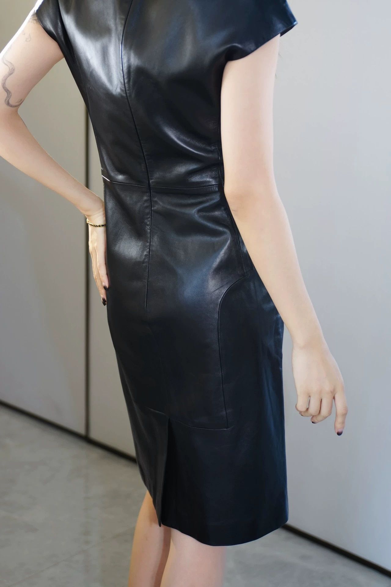 Yves Saint Laurent YSL Rive Gauche Leather Square Neck Dress Size L / US 10 / IT 46 - 9 Thumbnail