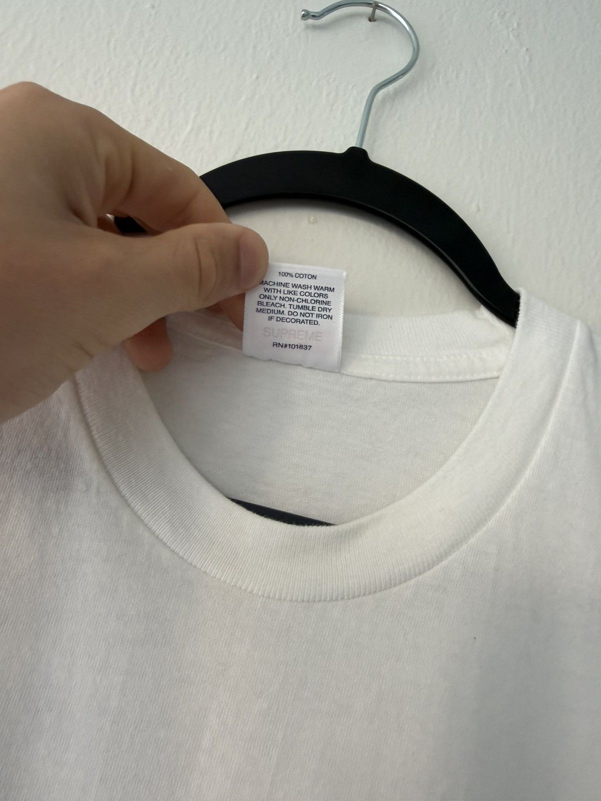 Supreme Supreme Play Dead Tee in White Size US M / EU 48-50 / 2 - 4 Thumbnail