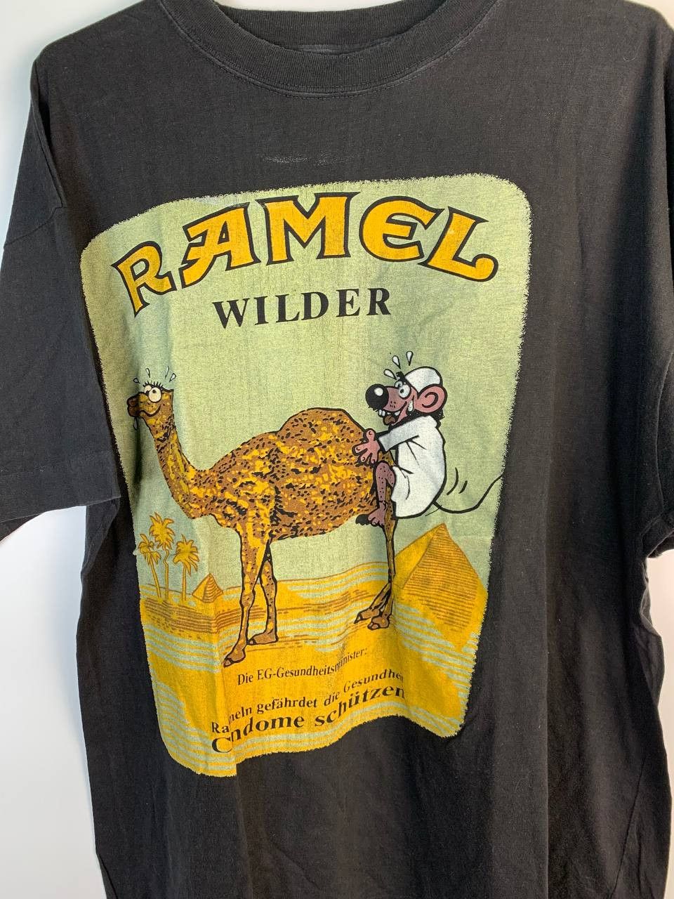 Camel Camel Ramel PornStar Crazy Vintage T-Shirt Size L Size US L / EU 52-54 / 3 - 3 Thumbnail