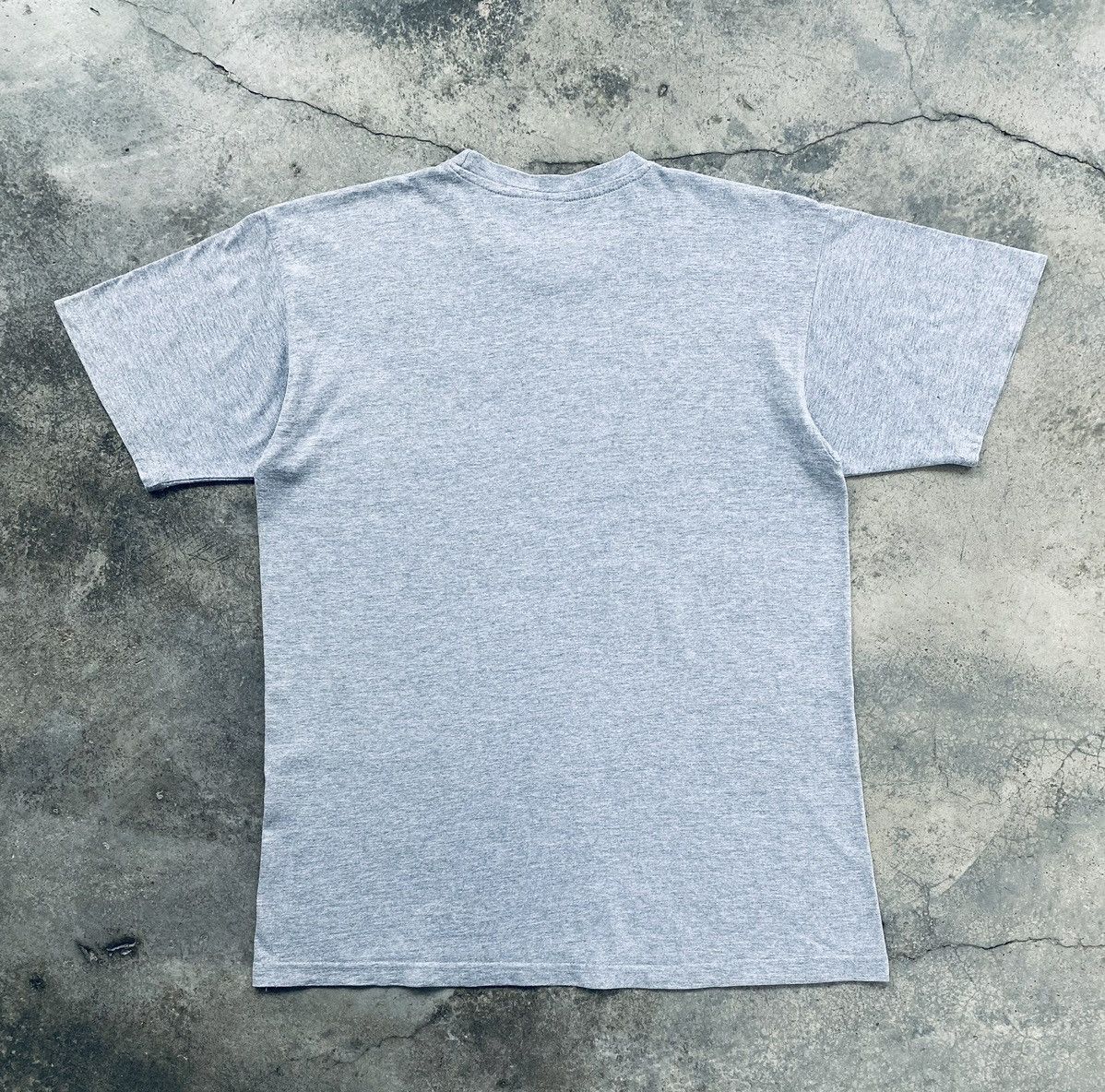 Band Tees Vintage Y2k Man Lifting Banner Straight Edge Band Tees Size US S / EU 44-46 / 1 - 2 Thumbnail