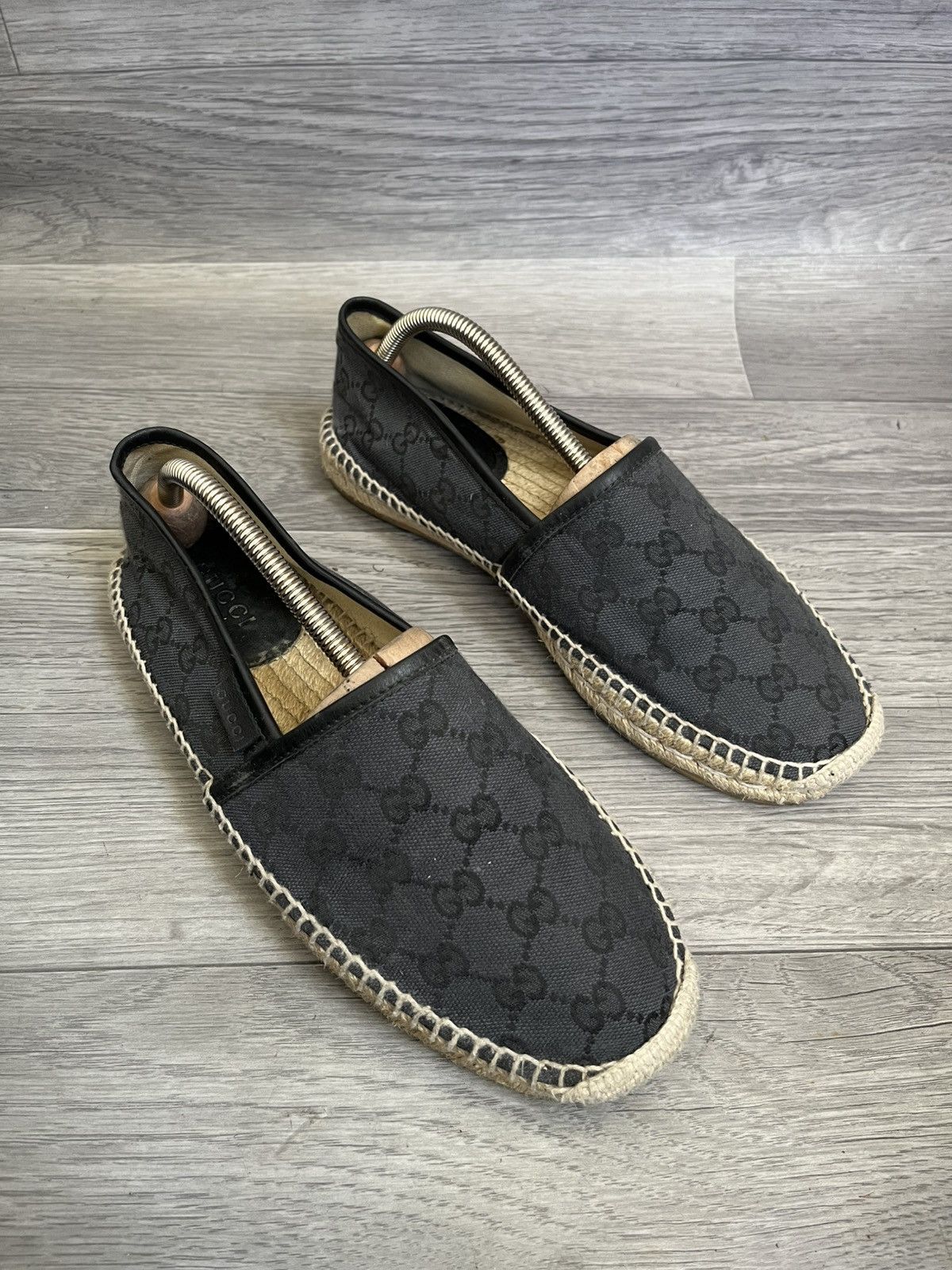 Gucci Gucci espadrille gg monogram slip ons sz 40 Size US 7 / EU 40 - 8 Thumbnail