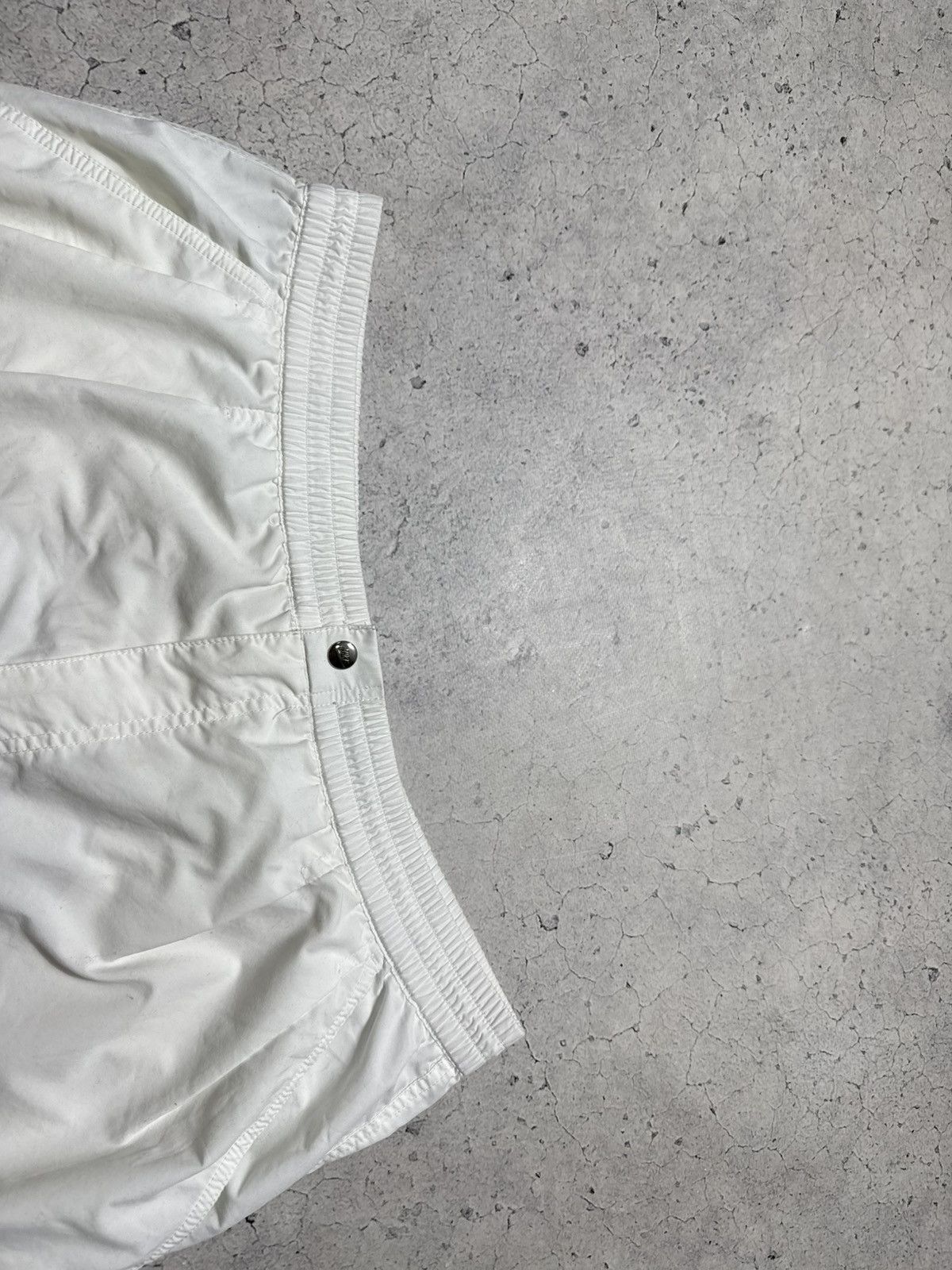 Nike Nike Vintage 90’s Nylon White Shorts Swoosh Drill Size US 36 / EU 52 - 5 Thumbnail