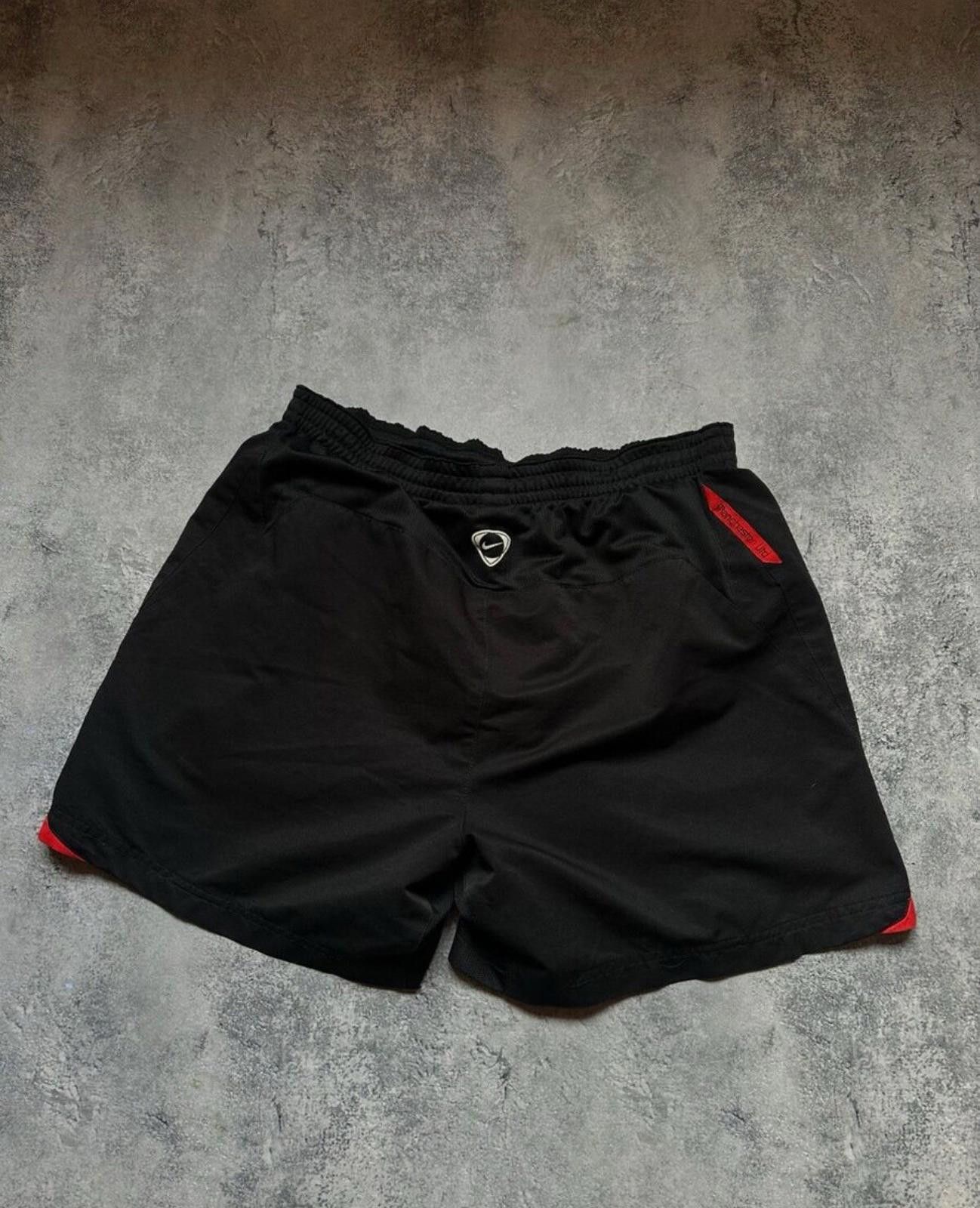 Nike Vintage Nike Manchester United Shorts Sz M Size US 32 / EU 48 - 6 Thumbnail