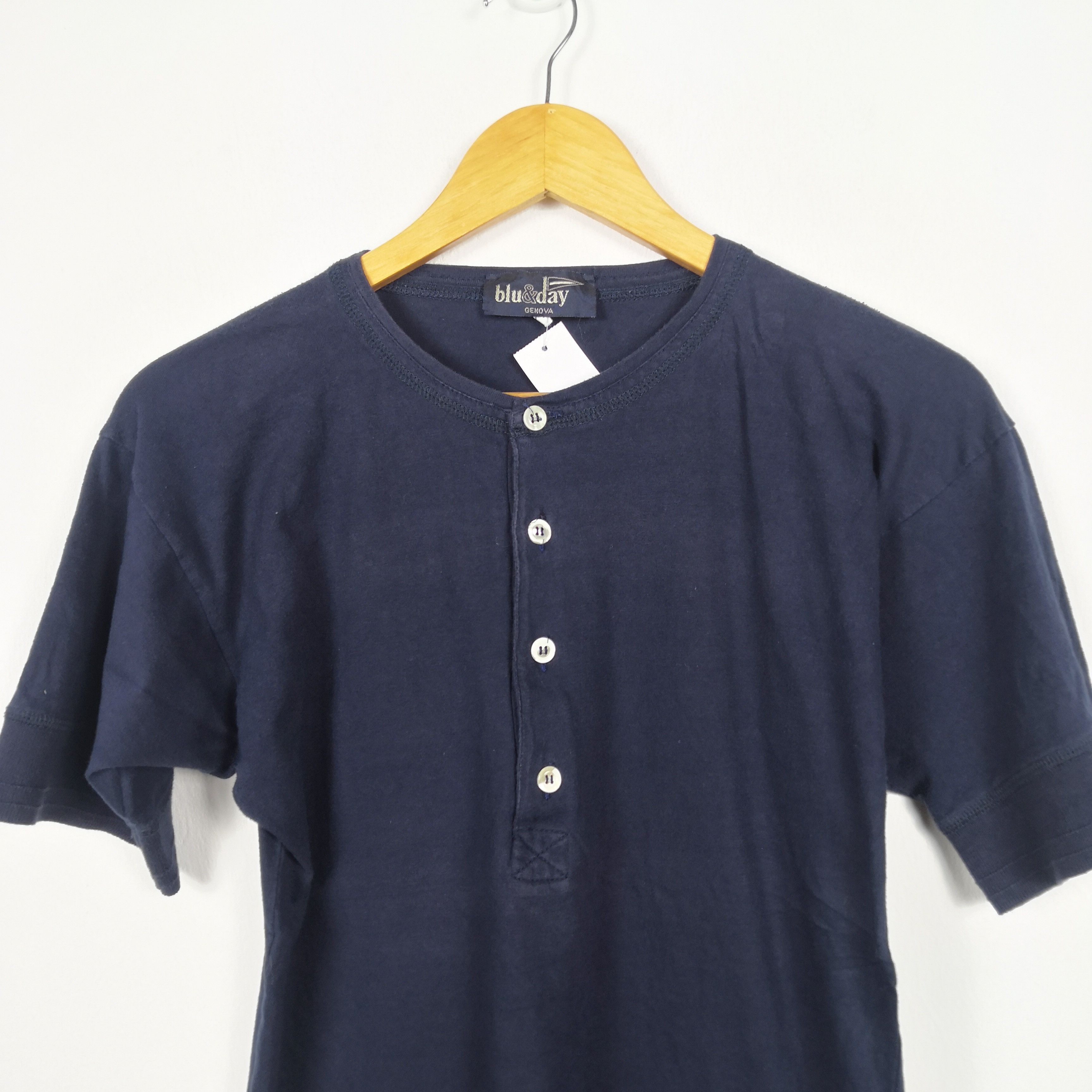 Designer × Vintage Vintage 70s T-Shirt Italian Designer 4 Buttons Up Tees Size US S / EU 44-46 / 1 - 3 Thumbnail
