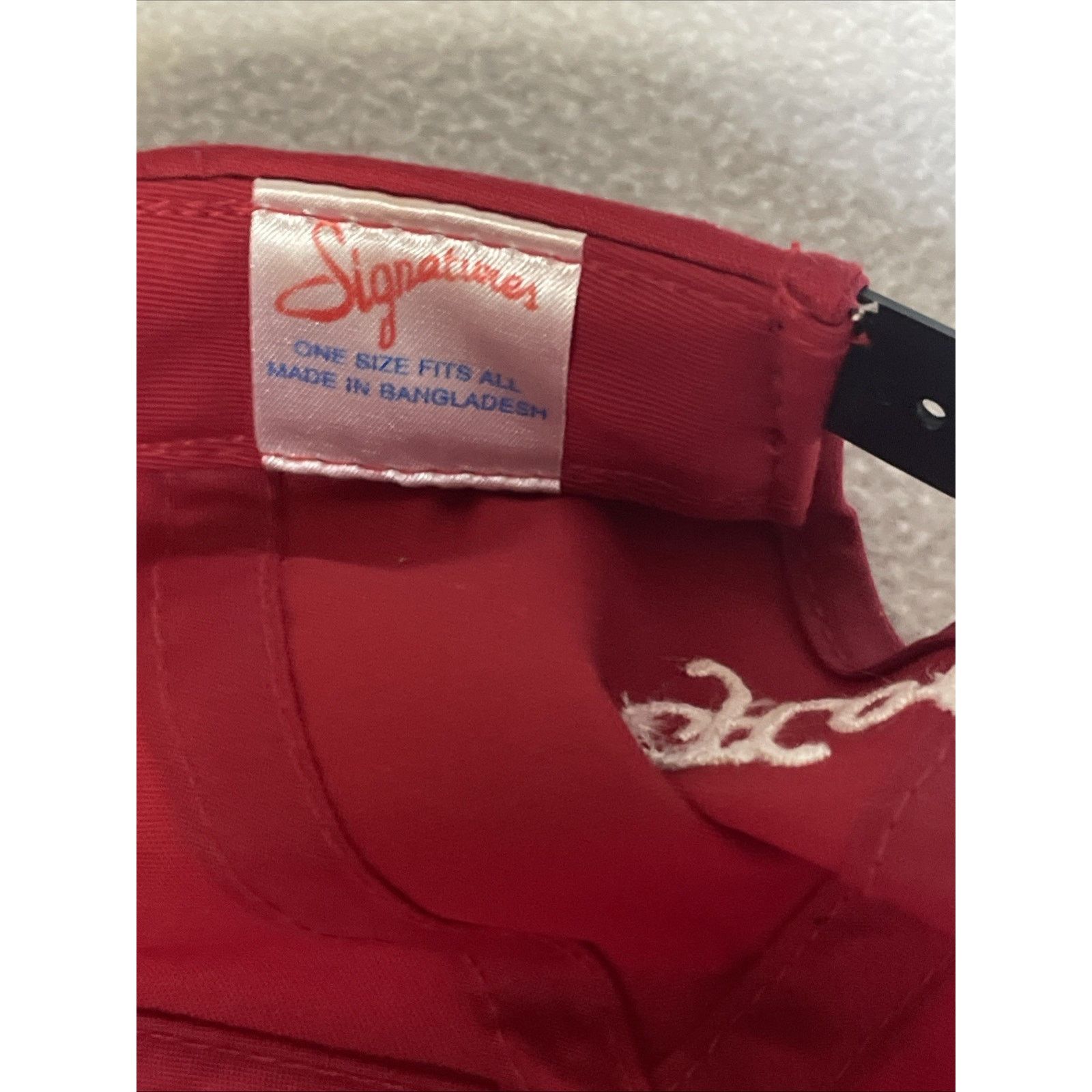 Signatures VINTAGE INDIANA HOOSIERS RED SIGNATURES SNAPBACK CAP - NWOT Size ONE SIZE - 6 Thumbnail