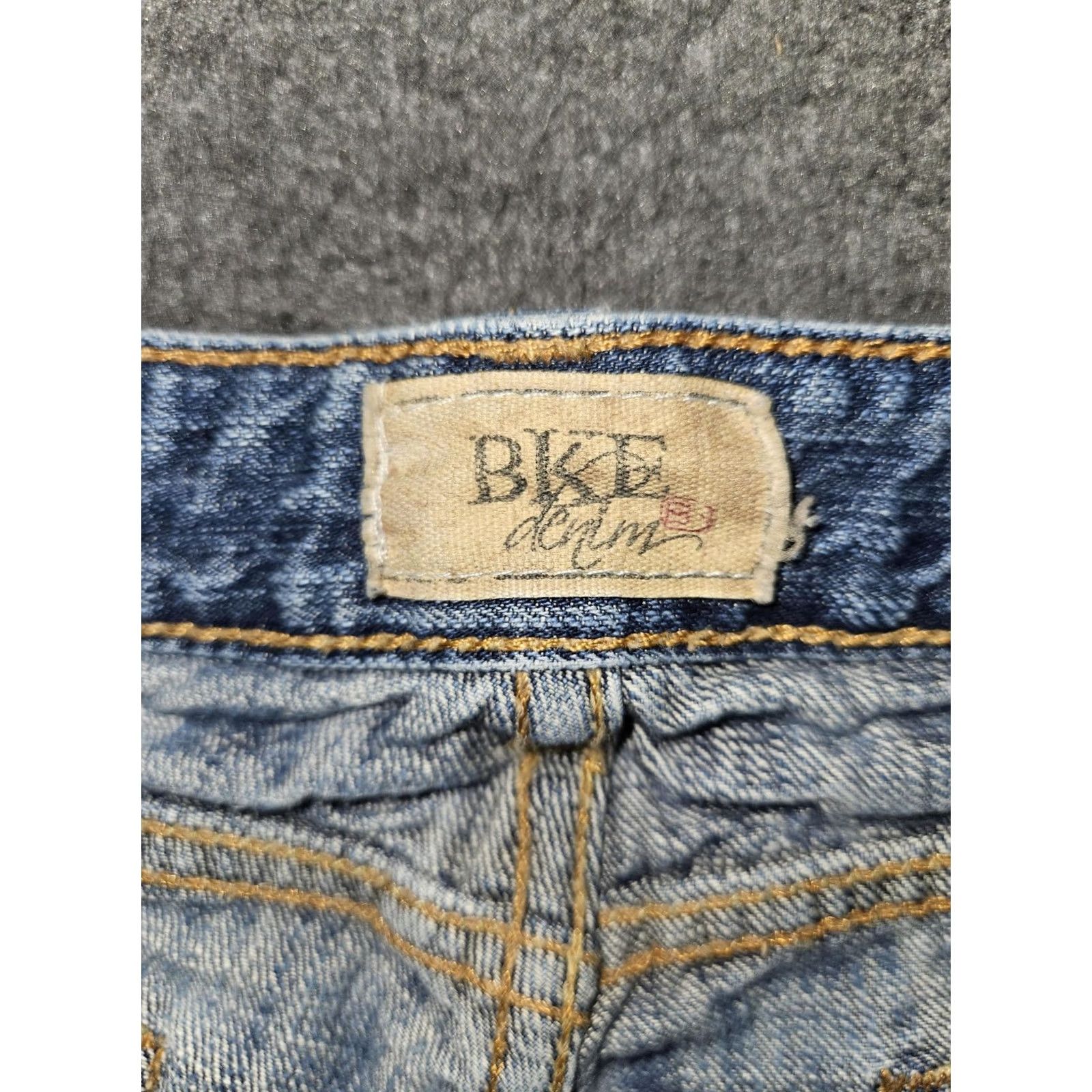 BKE BKE Denim Shorts Bermuda Blue 28 Womens Embroidered Pockets 5-Pocket Casual Summer Denim Shorts Womens 28 Blue Embroidered Pockets Size 28" / US 6 / IT 42 - 2 Thumbnail