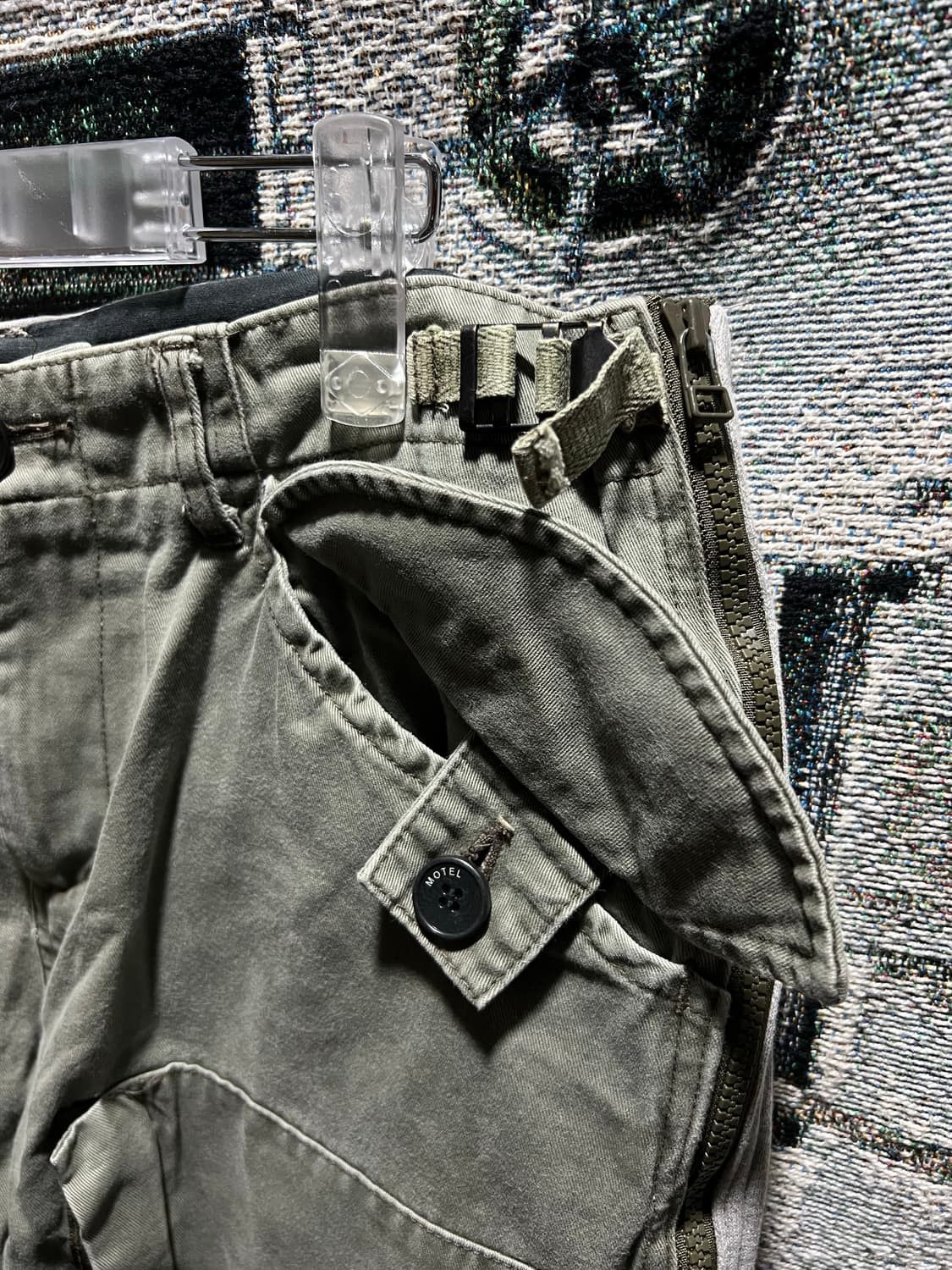 Japanese Brand Motel side zipper cargo pants khakI Size US 33 - 3 Thumbnail