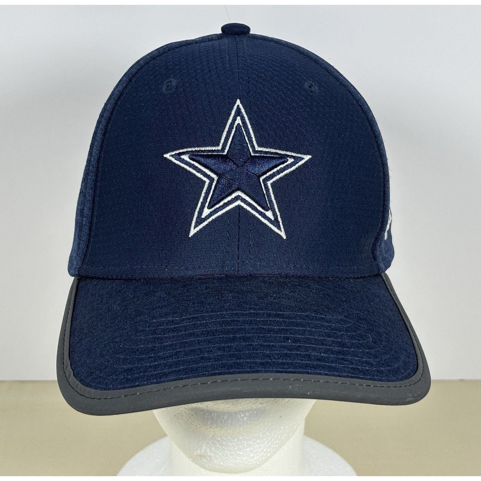 New Era New Era 39THIRTY Dallas Cowboys NFL Equipment Stretch Fit Size ONE SIZE - 1 Thumbnail