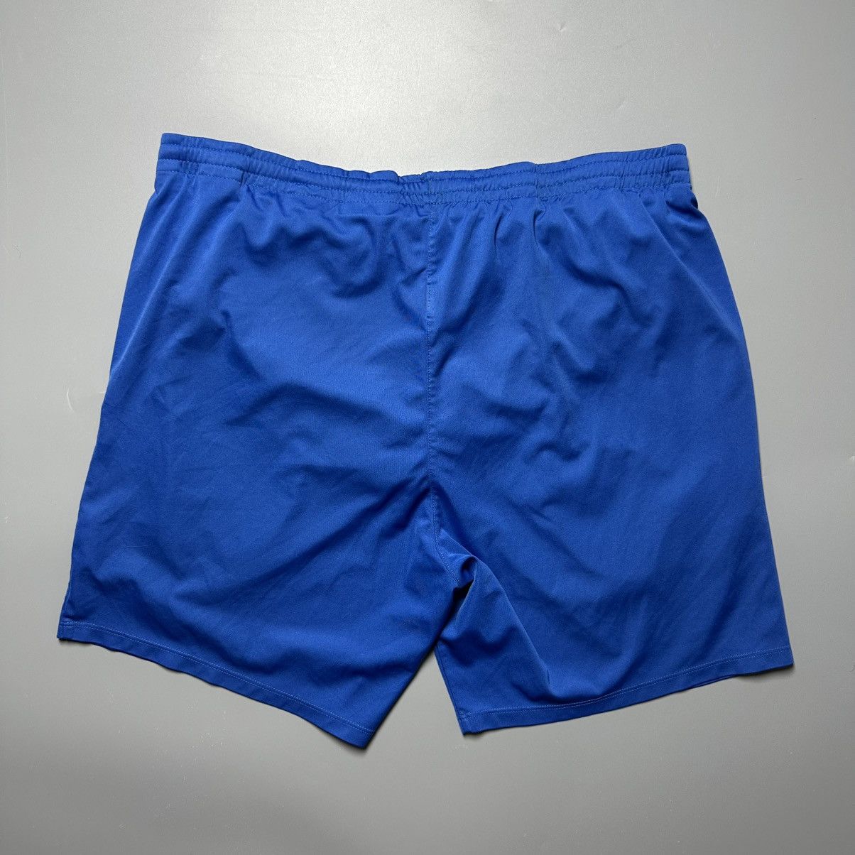 Umbro ENGLAND UMBRO 2010/2011 FOOTBALL TRAINING SHORTS Size US 33 - 7 Thumbnail