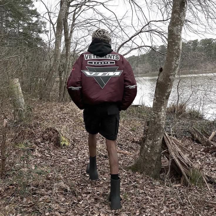 Alpha Industries × Vetements Vetements AW18 Racing Bomber Jacket Burgundy / Blood Red Size US S / EU 44-46 / 1 - 11 Thumbnail