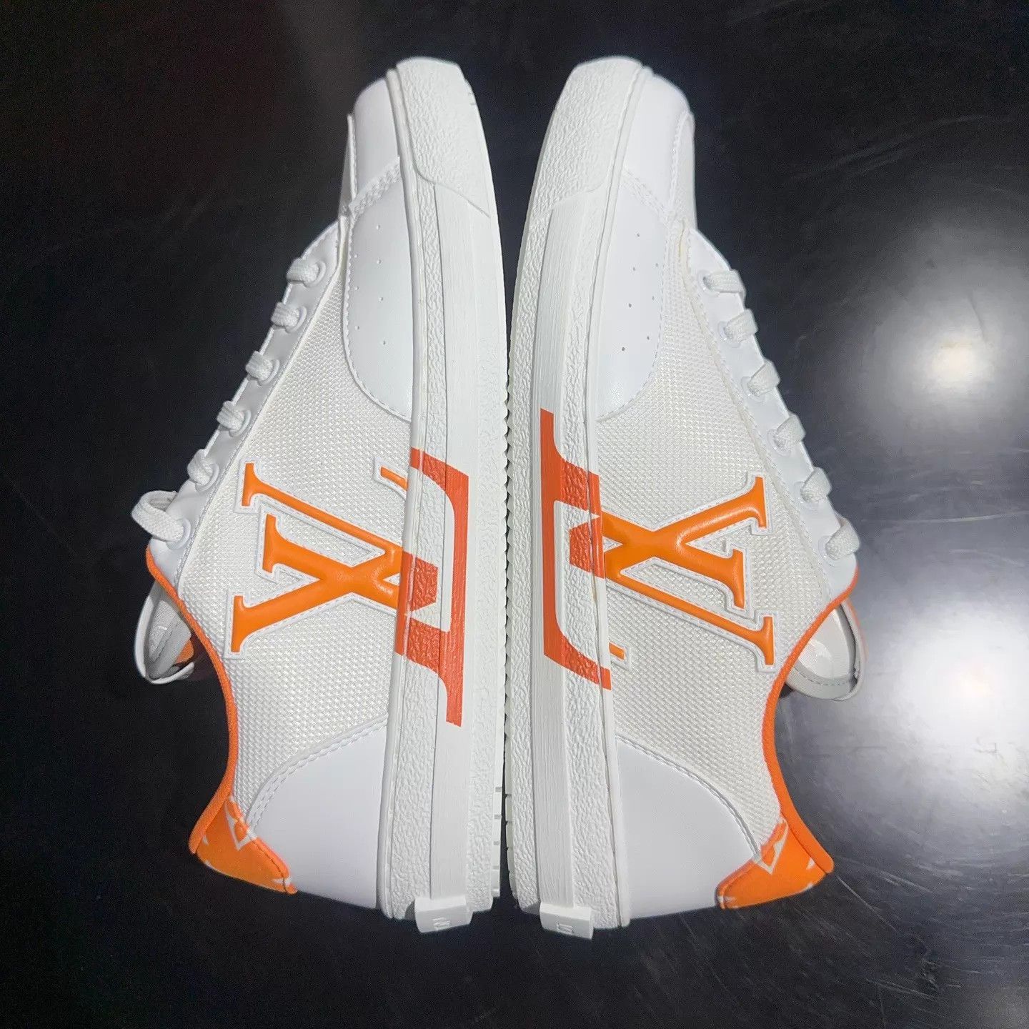 Louis Vuitton LV Charlie Orange Logo White Sneaker 41.5 (UK7.5) Size US 8.5 / EU 41-42 - 7 Thumbnail