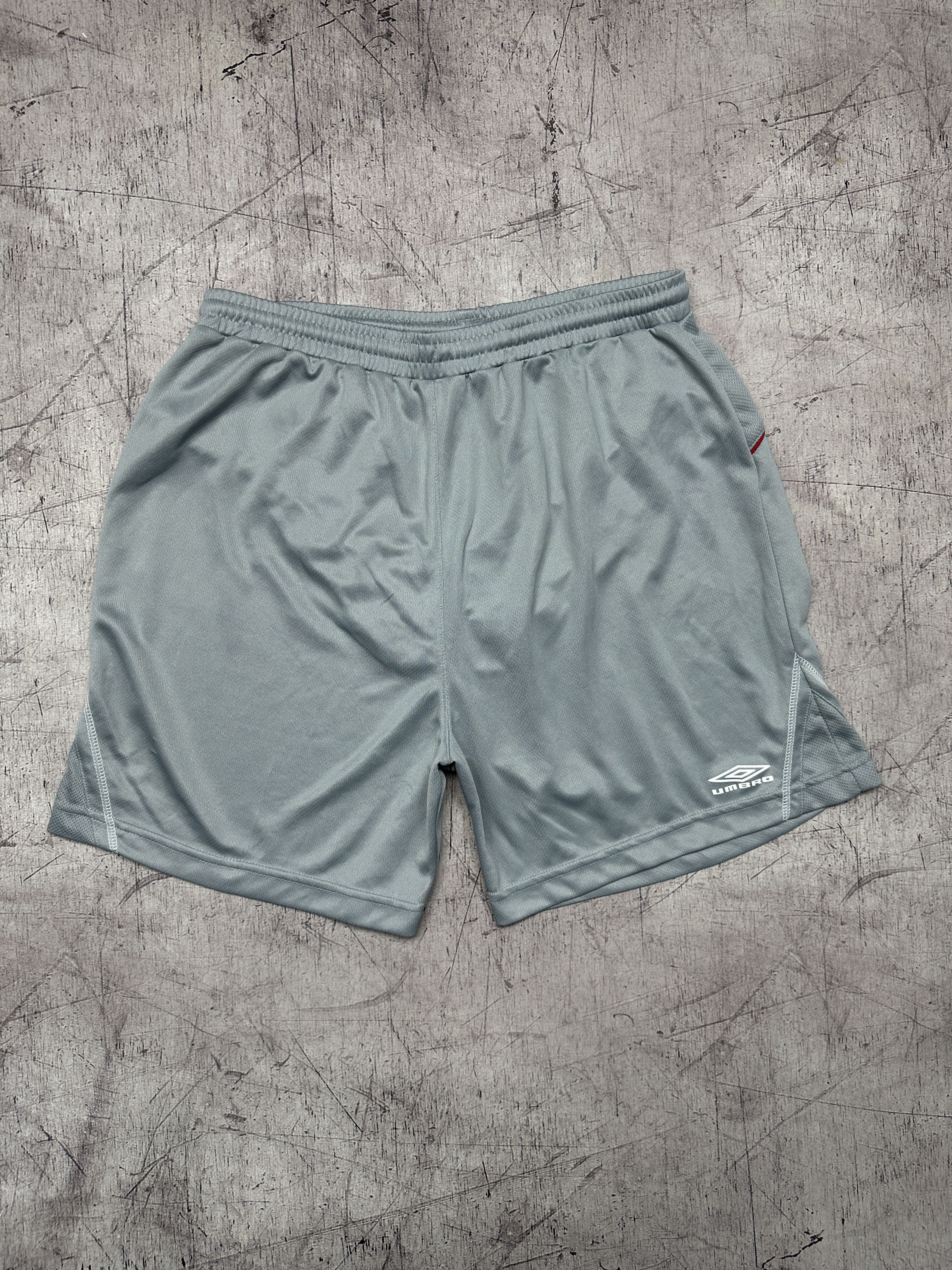 Umbro Umbro Vintage Mens Shorts Size US 34 / EU 50 - 1 Thumbnail