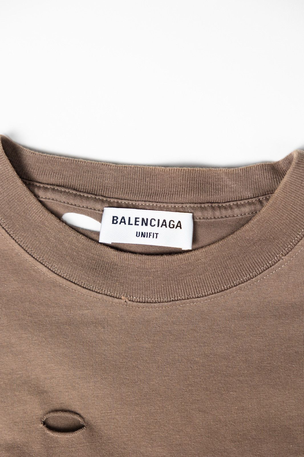 Balenciaga Balenciaga Distressed Tee Size US XS / EU 42 / 0 - 6 Thumbnail