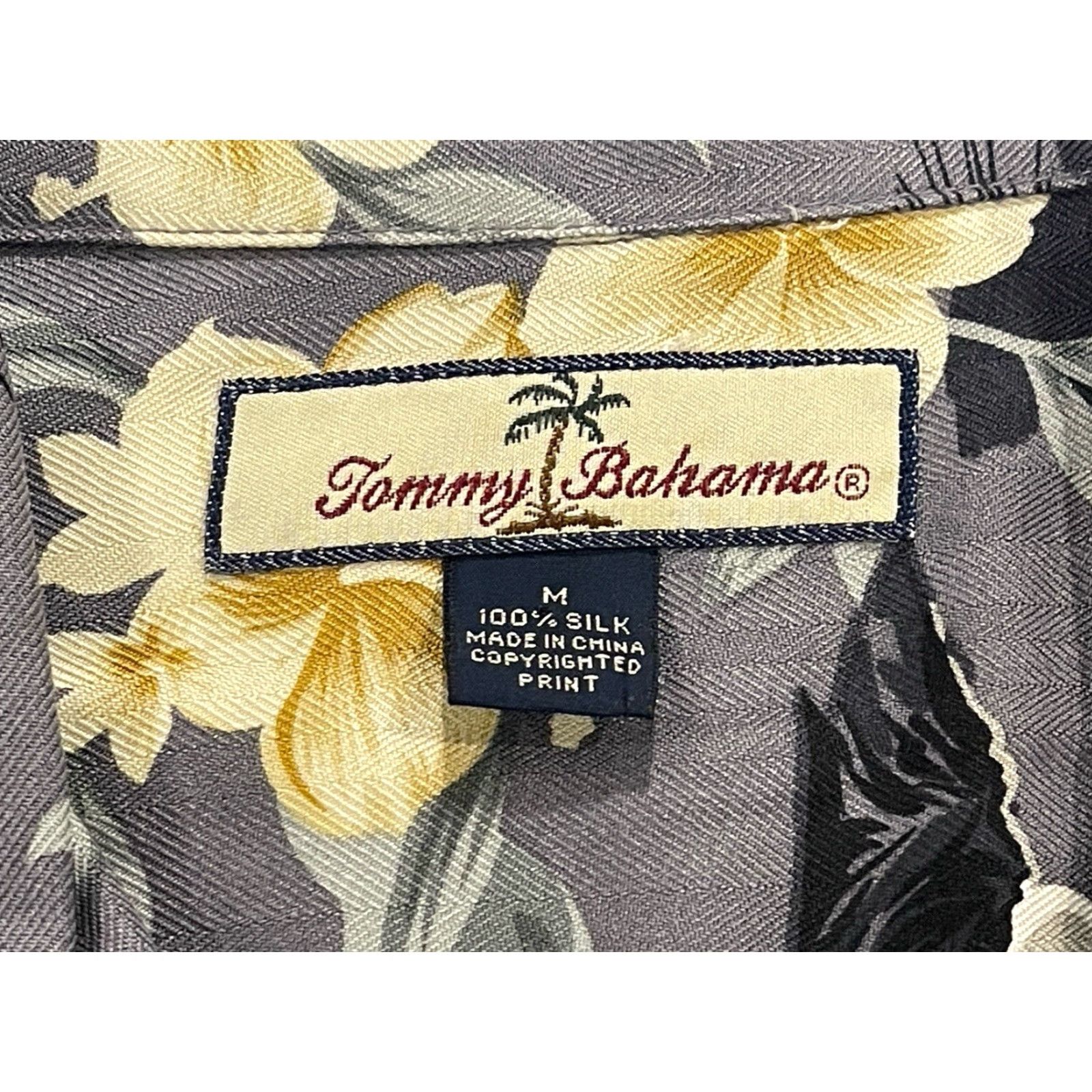 Tommy Bahama Tommy Bahama Shirt Hawaiian Men M Gray Floral Silk Short Sleeve Button-Down Embroidered Classic Fit Size US M / EU 48-50 / 2 - 6 Thumbnail