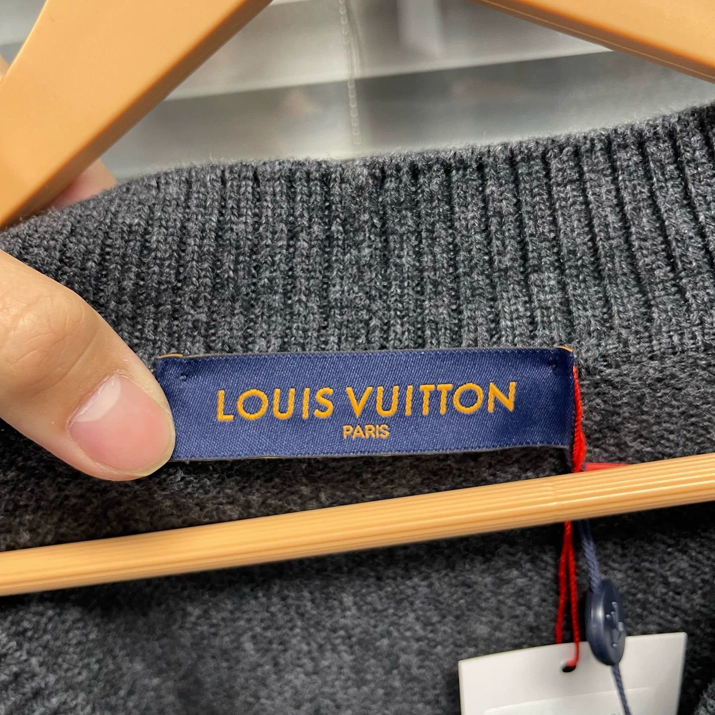 Louis Vuitton LV Gray Floral Embroidered Cardigan M New Size M / US 6-8 / IT 42-44 - 3 Thumbnail