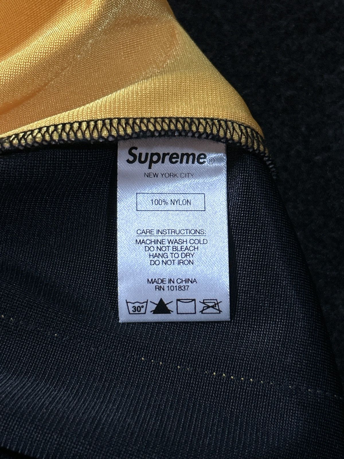 Supreme Supreme Jersey - St. Supreme - Medium Size US M / EU 48-50 / 2 - 7 Thumbnail