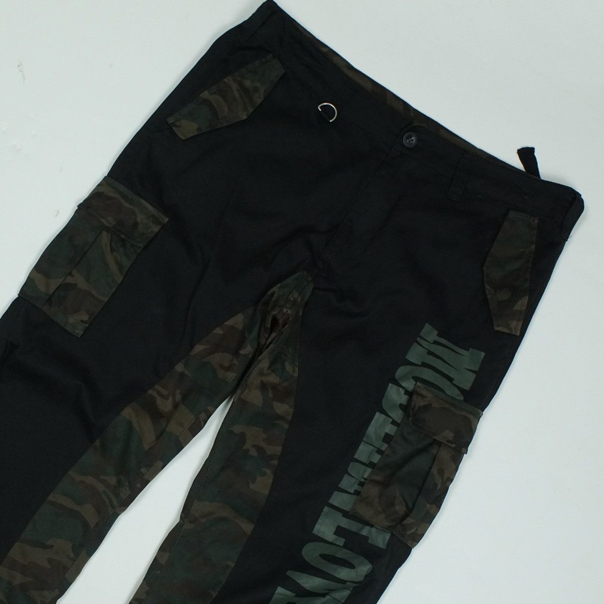 Beauty Beast *NoTariff Modern Lovers Hybrid Camo Multipocket Pants Size US 34 / EU 50 - 2 Thumbnail