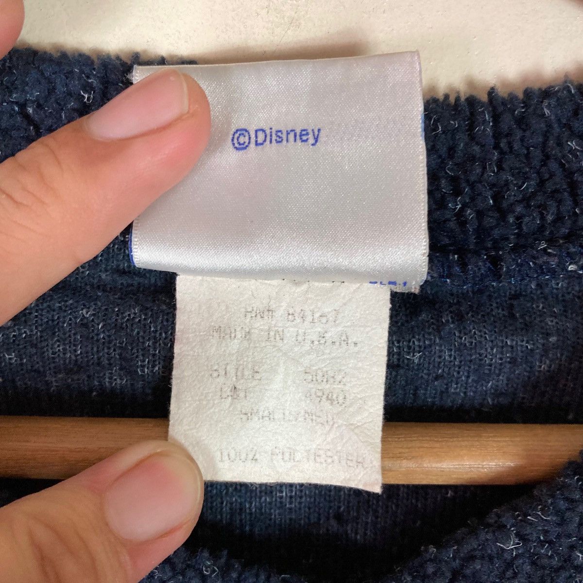 Disney Vintage Disney Mickey Mouse Pullover Jumper Sweatshirt Size US S / EU 44-46 / 1 - 7 Thumbnail