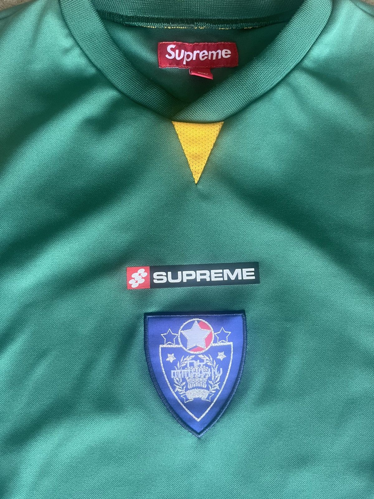 Supreme Supreme crest soccer jersey | Grailed