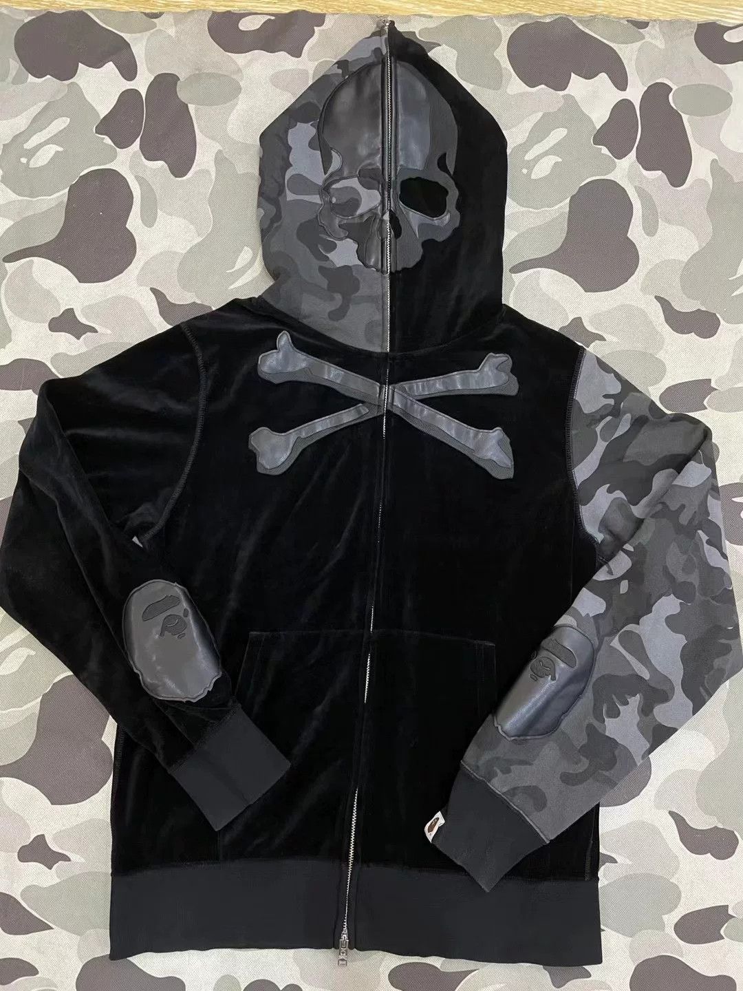 Bape × Mastermind Japan Bape J Multi Shark Sweatshirt Pullover Size US L / EU 52-54 / 3 - 1 Thumbnail