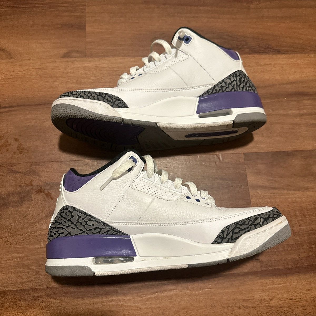 Jordan Brand Jordan 3 purple iris Size US 10.5 / EU 43-44 - 2 Thumbnail