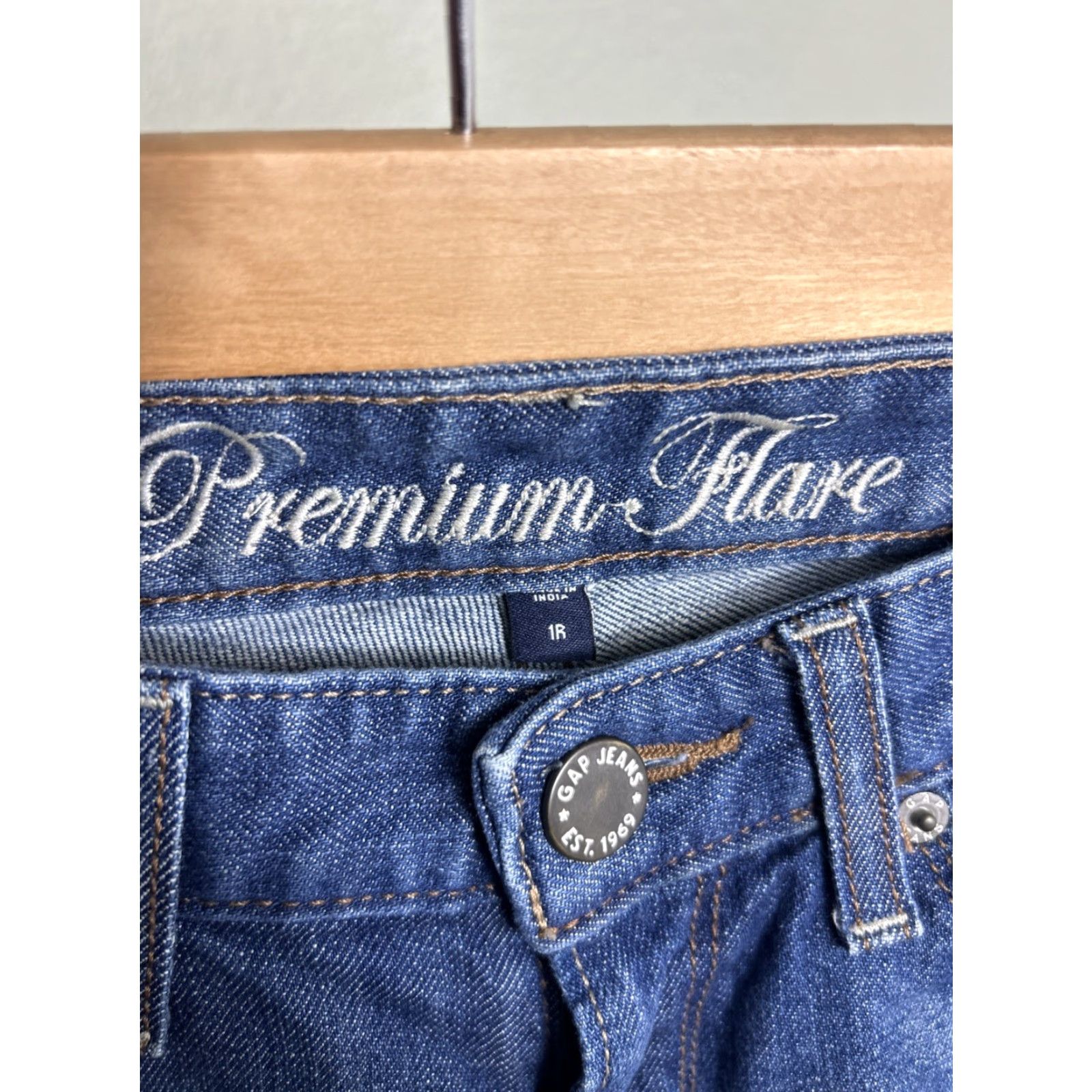 Gap VINTAGE Gap Womens Premium Flare Jeans 1R 28x32 Blue Medium Was Size 25" / US 0 / IT 36 - 7 Thumbnail