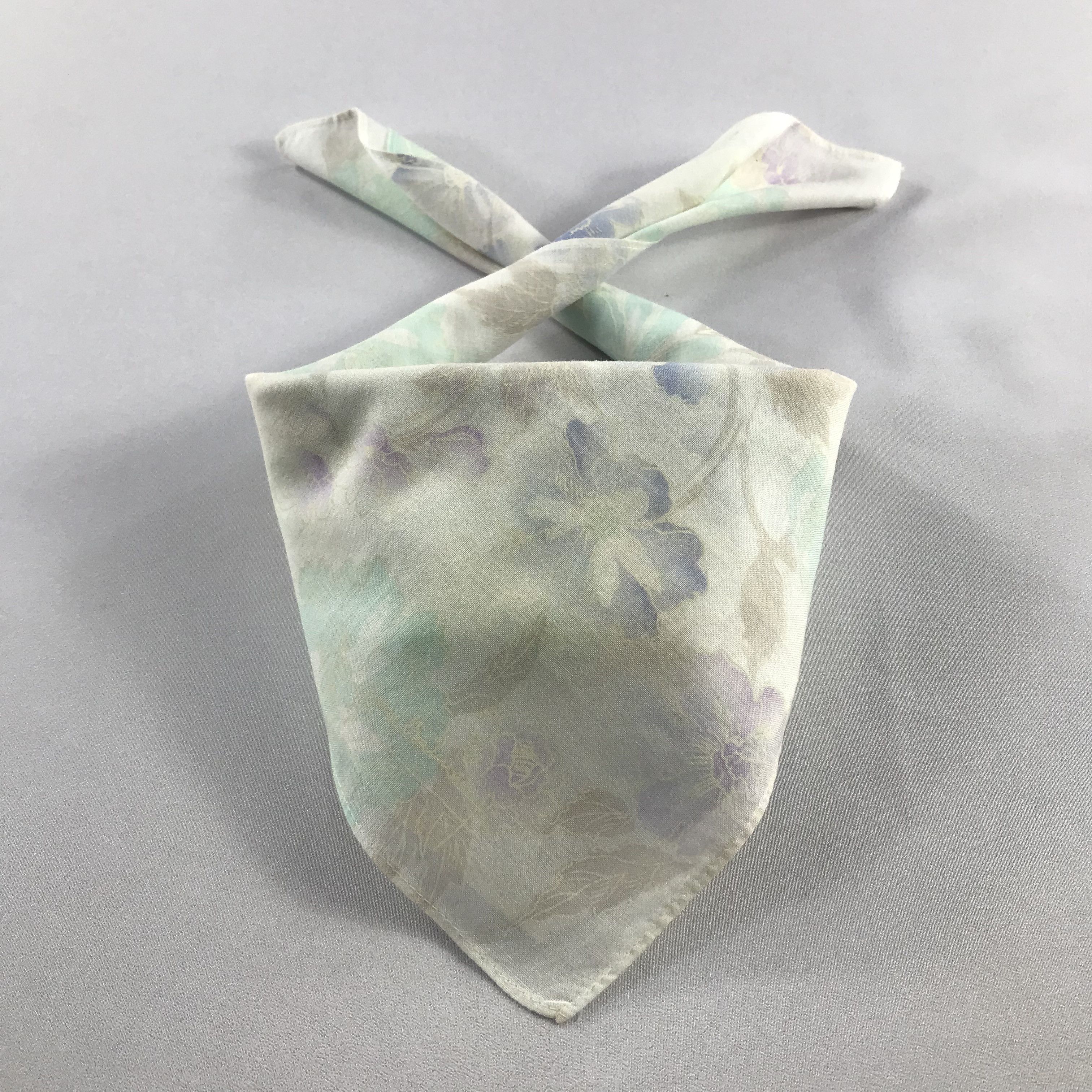 Pierre Balmain Pierre Balmain Handkerchief / Bandana / Neckerchief C692 Size ONE SIZE - 1 Thumbnail