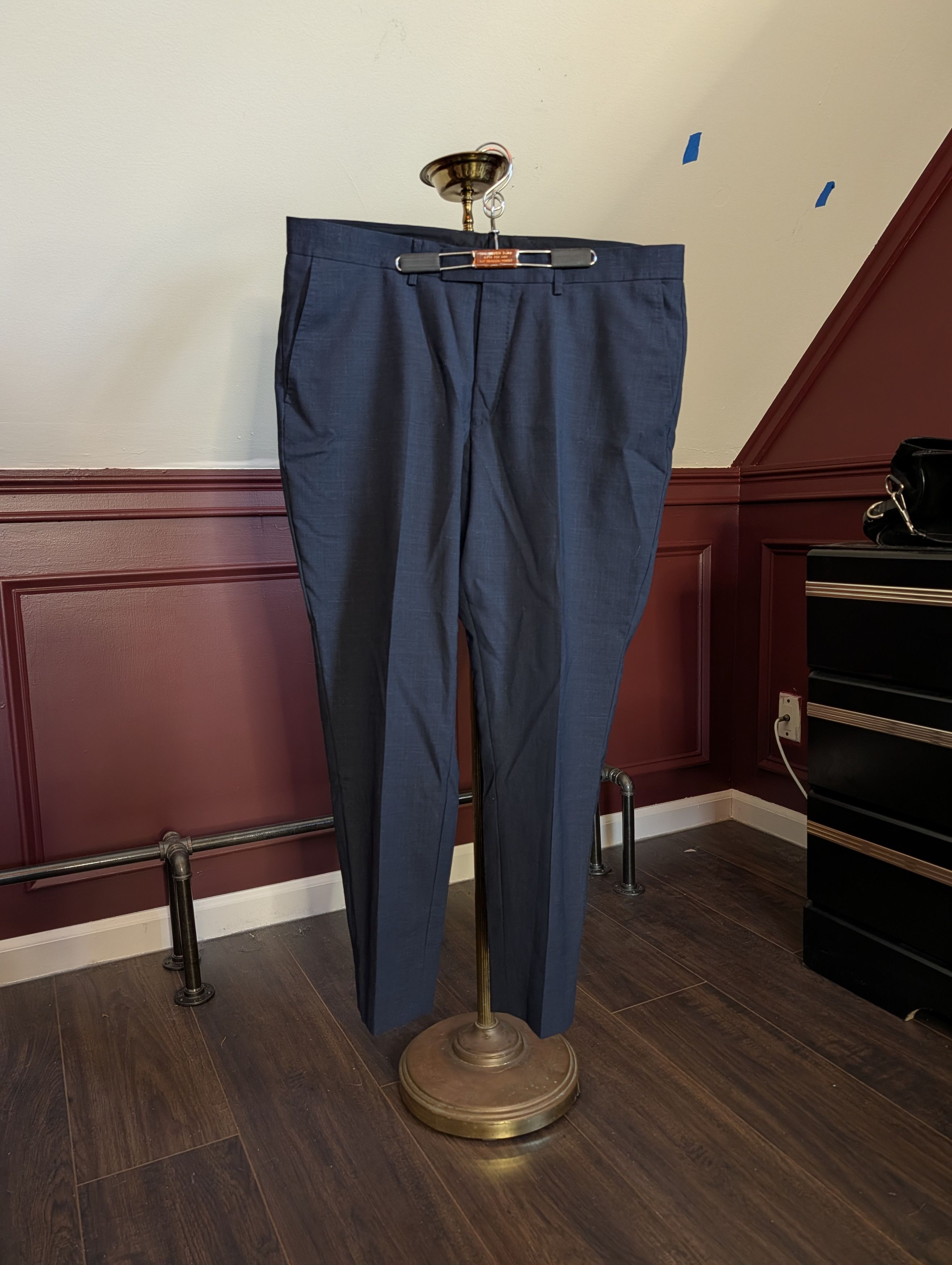 Tiger of Sweden Textured navy wool linen recycled pleated pants like new Size US 38 / EU 54 - 1 Thumbnail