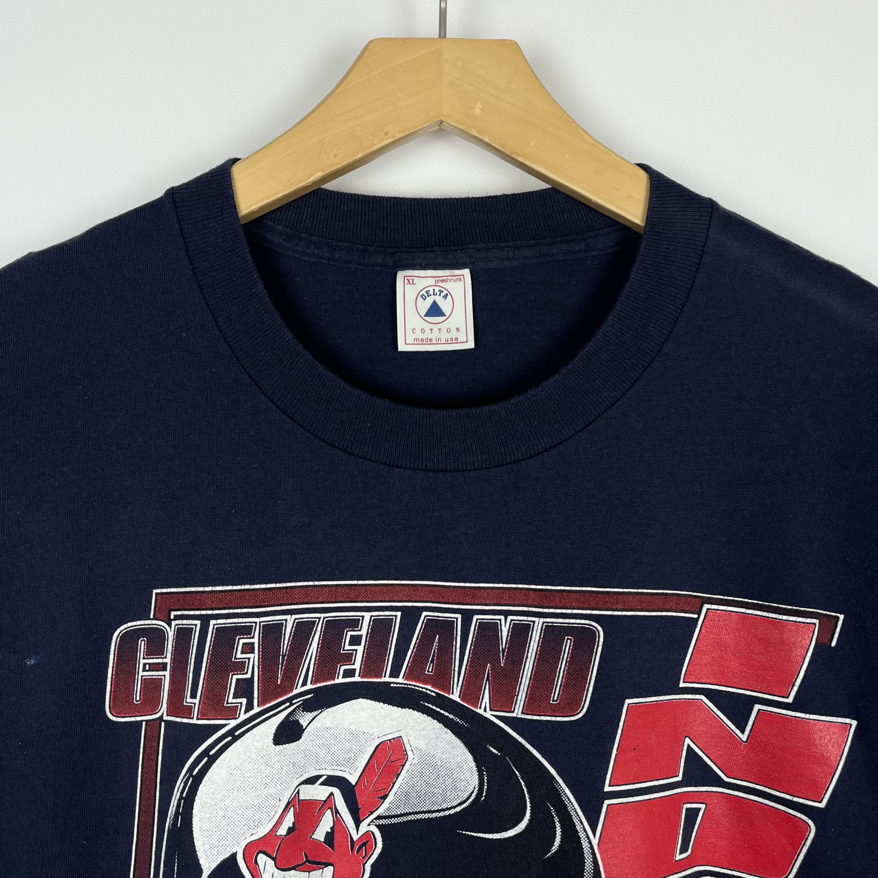 MLB Vintage MLB Cleveland Indians Rare Big Logo T Shirt 1995 Size US XL / EU 56 / 4 - 6 Thumbnail