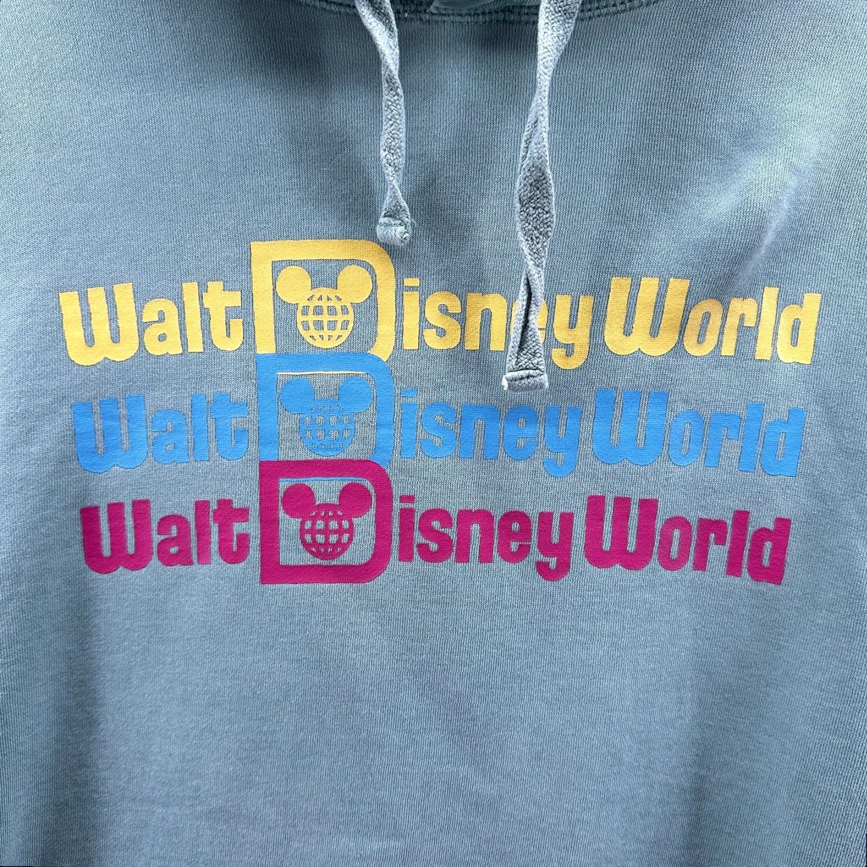 Disney VINTAGE Walt Disney World Hoodie Park Logo Spell-Out Green Mens Size Medium Pullover Sweatshirt Size US M / EU 48-50 / 2 - 2 Thumbnail