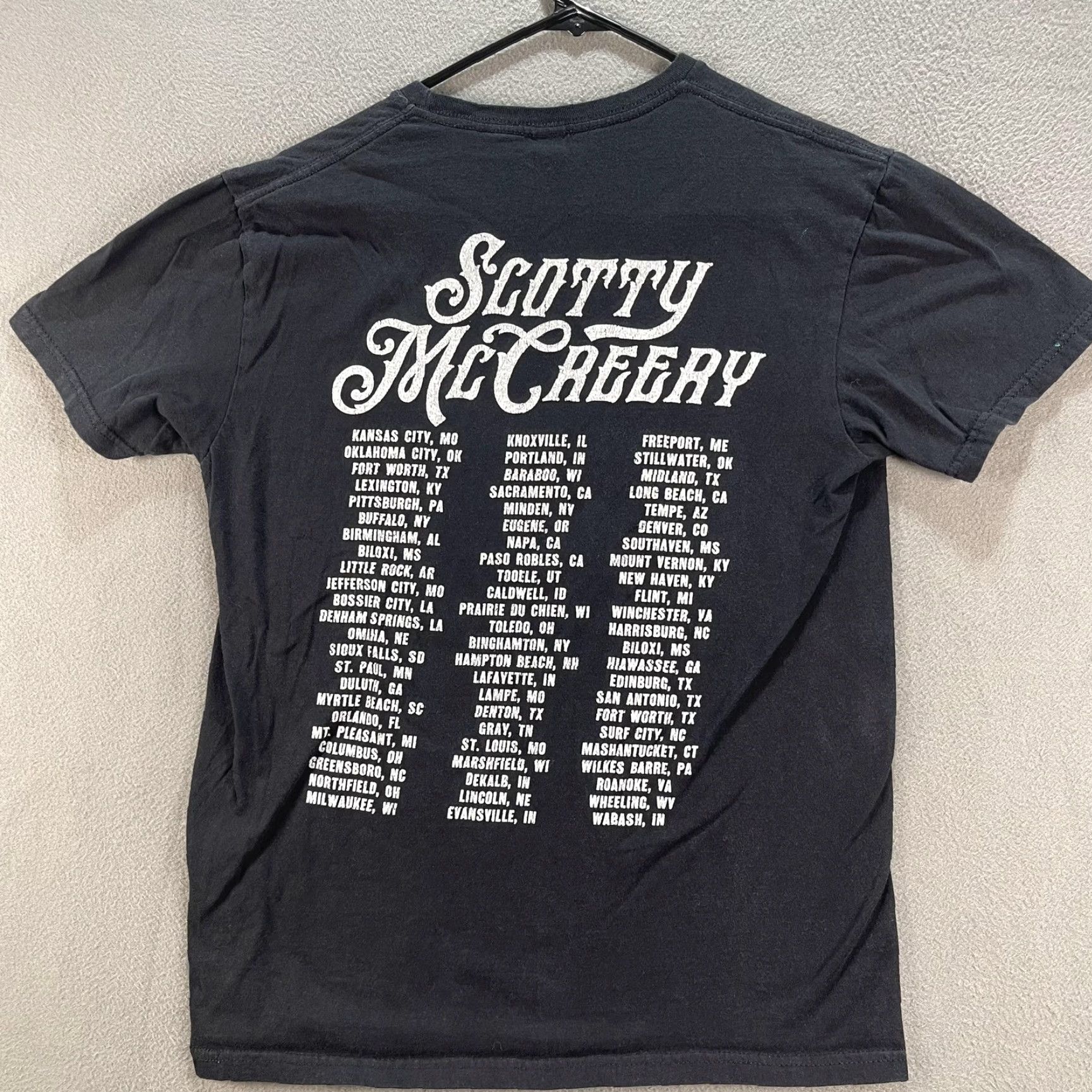 Gildan Scotty McCreery Shirt Mens Medium Black Country Tour Concert Tee Music Band Size US M / EU 48-50 / 2 - 2 Thumbnail