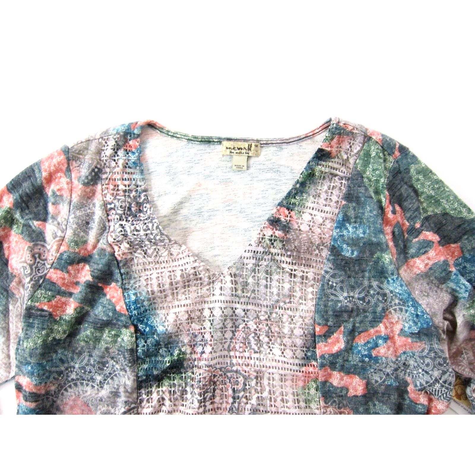 Vintage NWT One World Blouse Shirt 1X Pink Paisley Stretch Long Flare Sleeve V-Neck Top Womens Size XL / US 12-14 / IT 48-50 - 5 Thumbnail