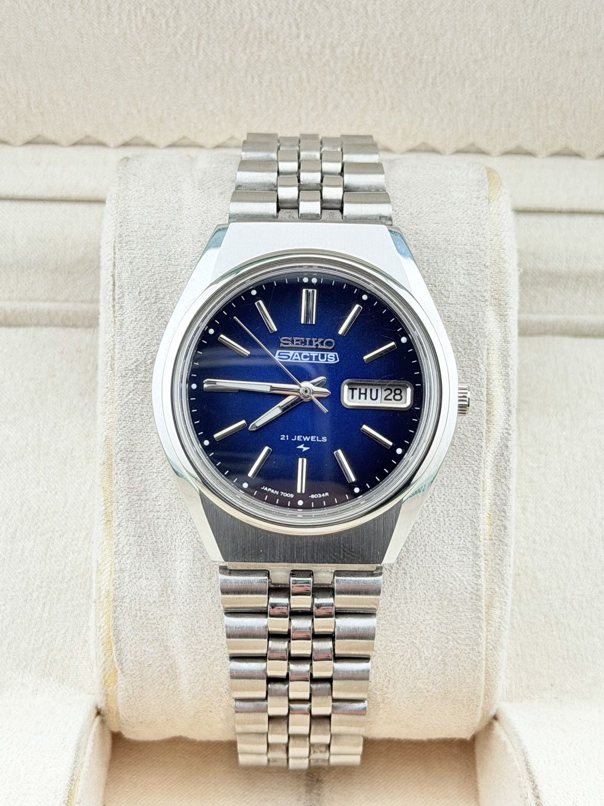 Seiko Seiko 5 Automatic Blue Dial Day Date Watch Size 36 - 1 Thumbnail