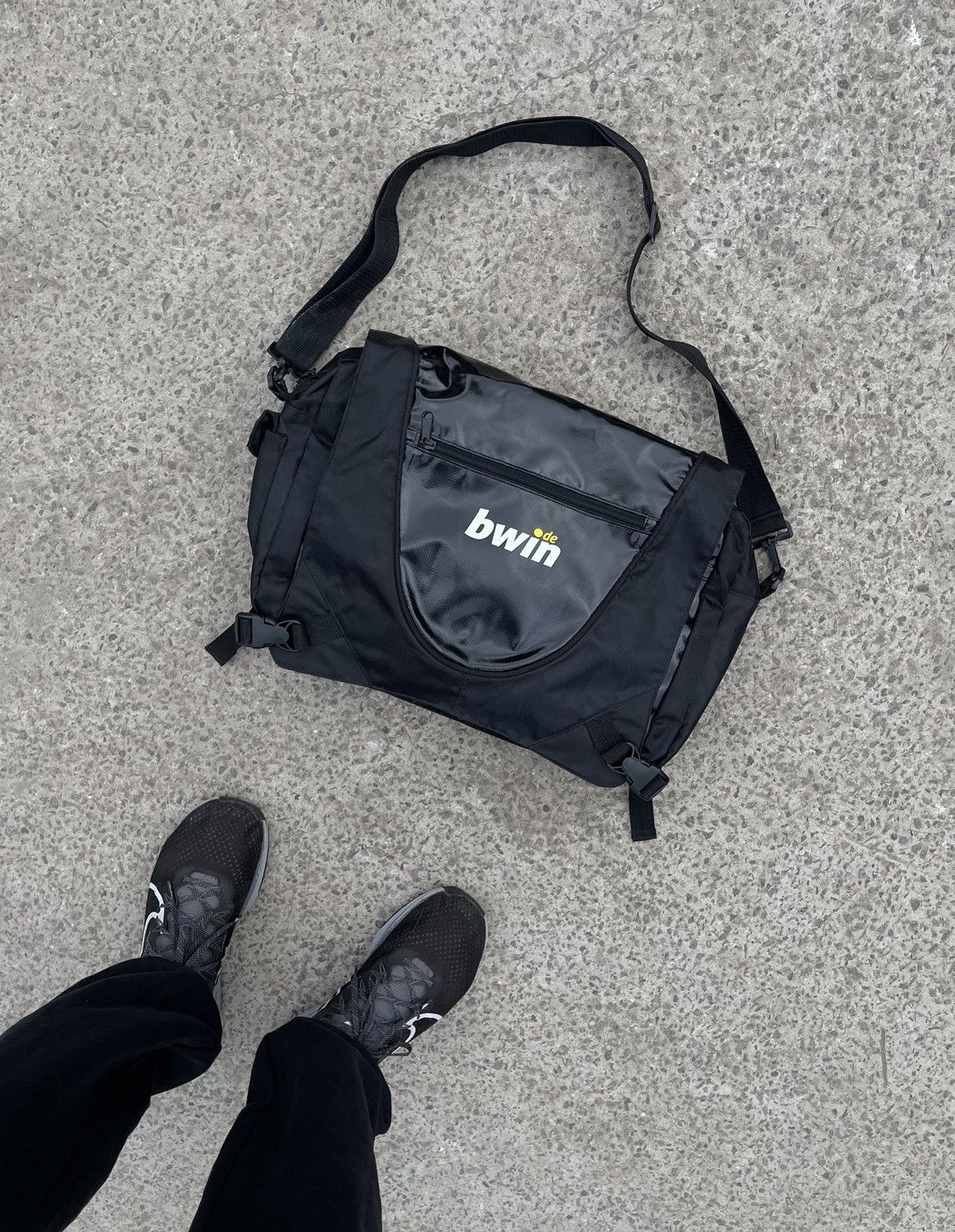 Other 🔥 VINTAGE MESSENGER BAG Y2K CROSSBODY DRILL BLOKECORE 🔥 Size ONE SIZE - 10 Thumbnail