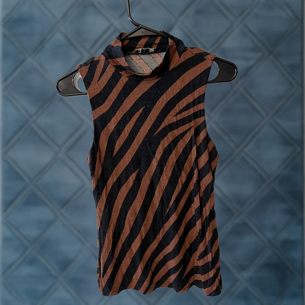 Express Express MockNeck Blouse women’s Top M brown Black animal Print Sleeveless Size M / US 6-8 / IT 42-44 - 1 Thumbnail