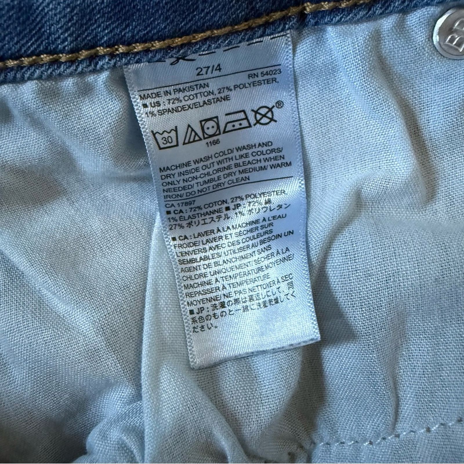 Banana Republic Banana Republic Curvy 10” Denim Short 27/4 Size 27" / US 4 / IT 40 - 7 Thumbnail