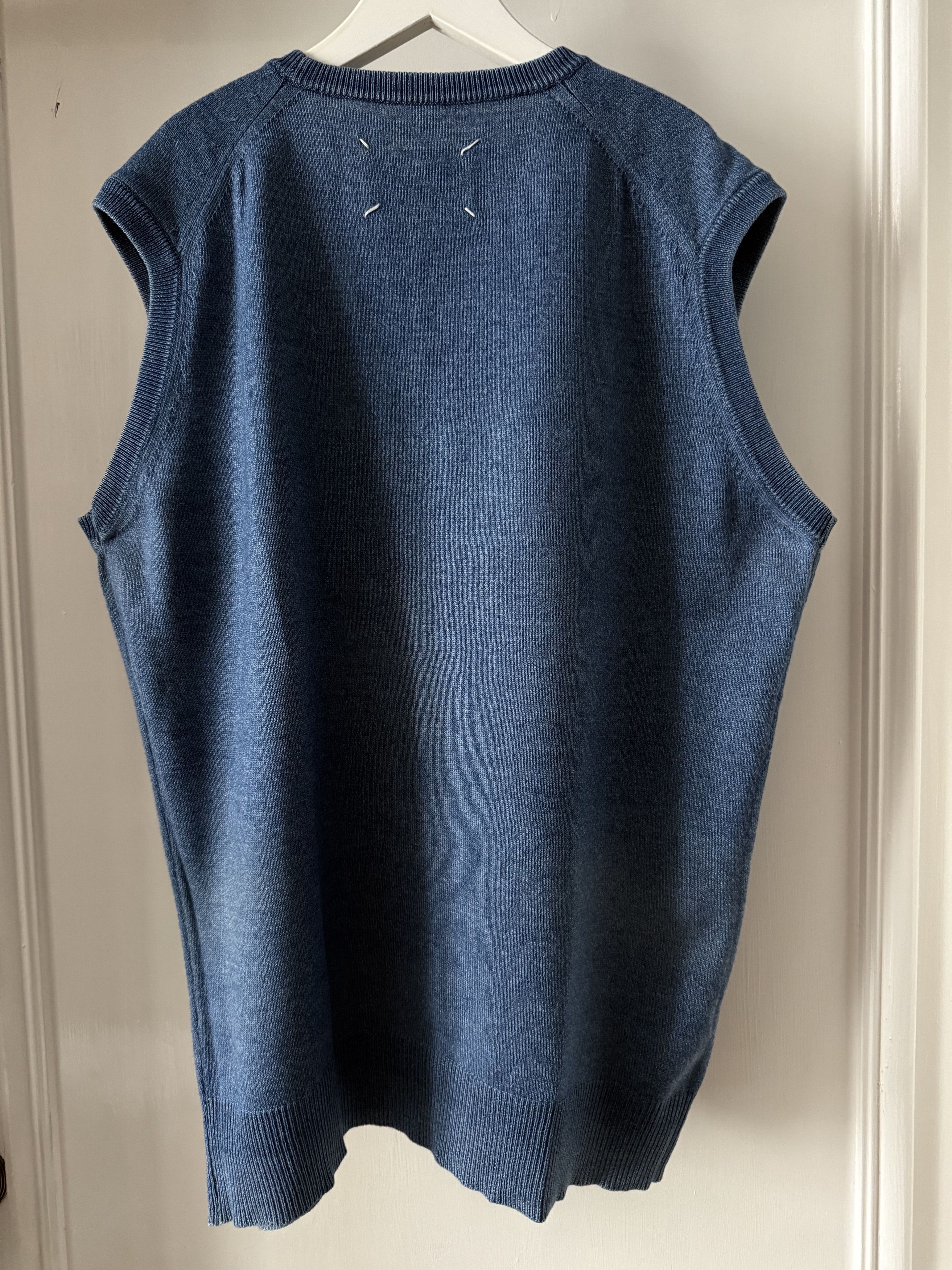 Maison Margiela VINTAGE MAISON MARTIN MARGIELA SWEATER IN SIZE M Size US M / EU 48-50 / 2 - 8 Thumbnail