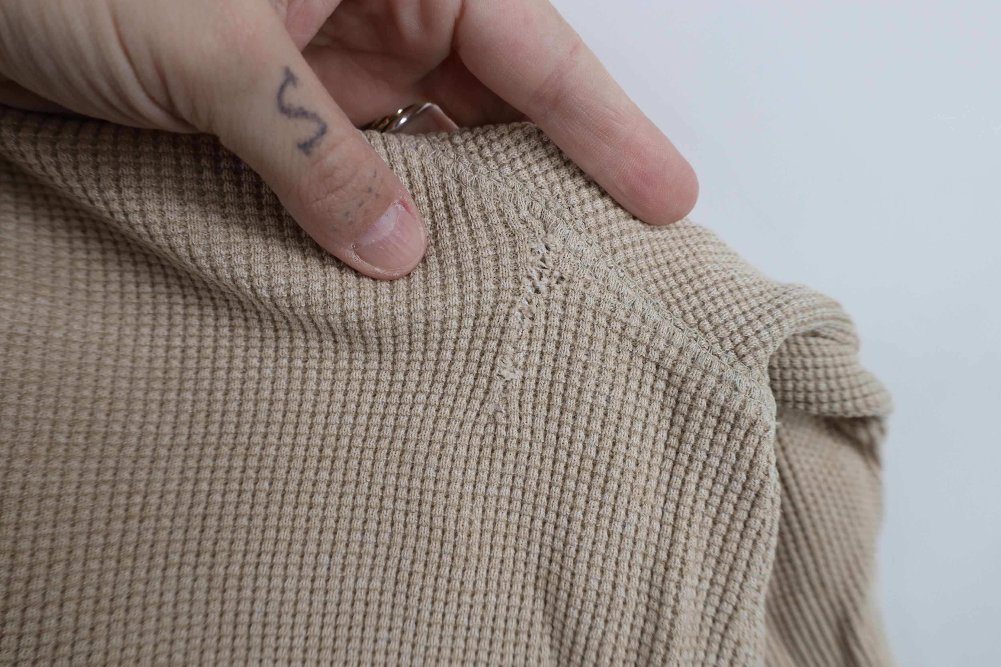 Vintage Vintage 90s Streetwear Thermal Waffle Knit Henley T-Shirt Size US XL / EU 56 / 4 - 11 Thumbnail