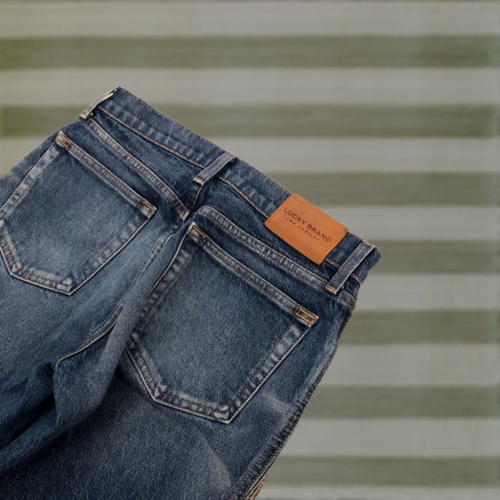 Lucky Brand Lucky Brand Med Wash Mid-Rise Straight Leg Denim Jeans Womens Size 4/27 Bling Size 27" / US 4 / IT 40 - 1 Thumbnail