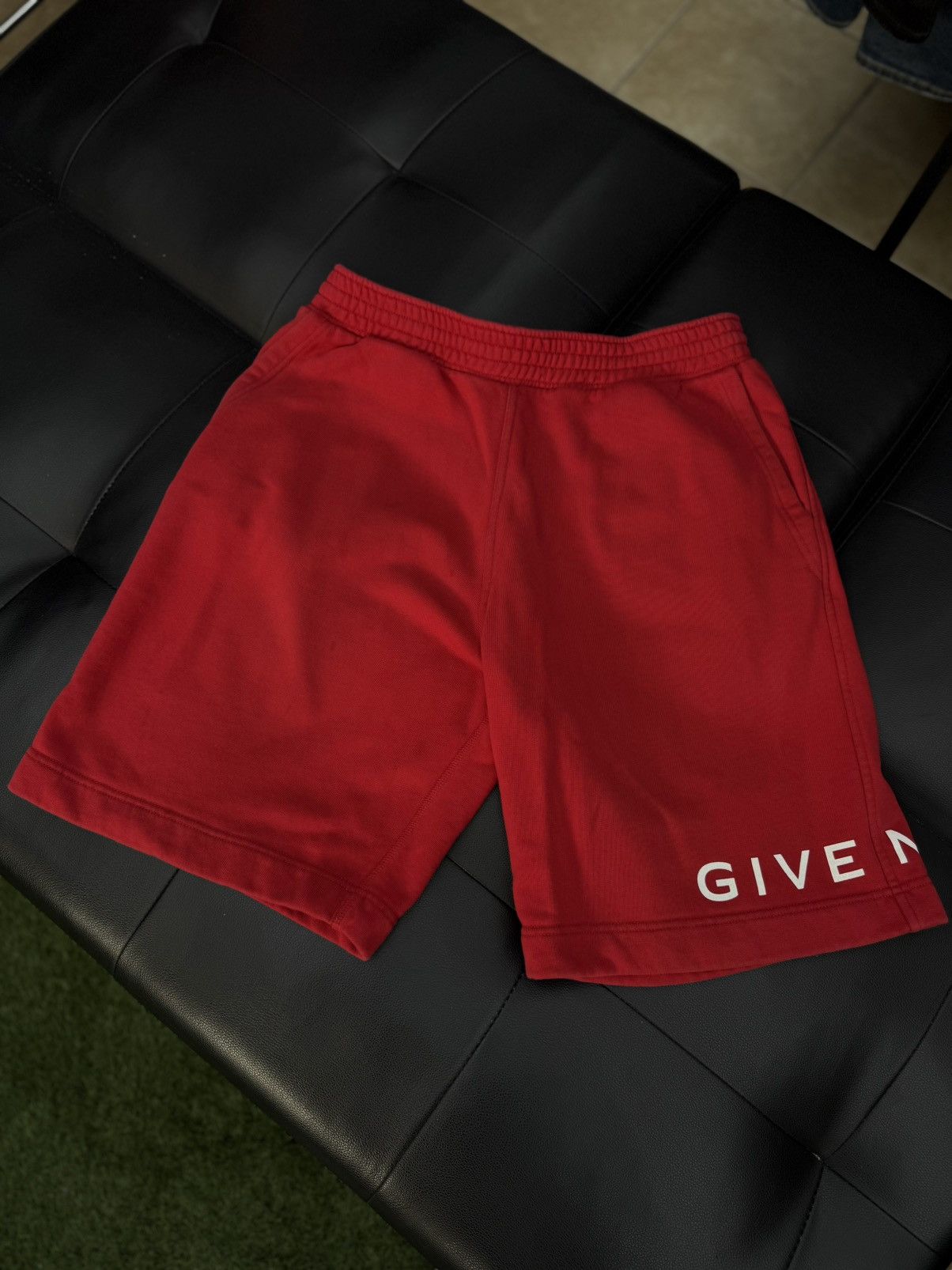 Givenchy Givenchy Red Logo Summer Shorts Size Large 🧼 Size US 31 - 1 Thumbnail