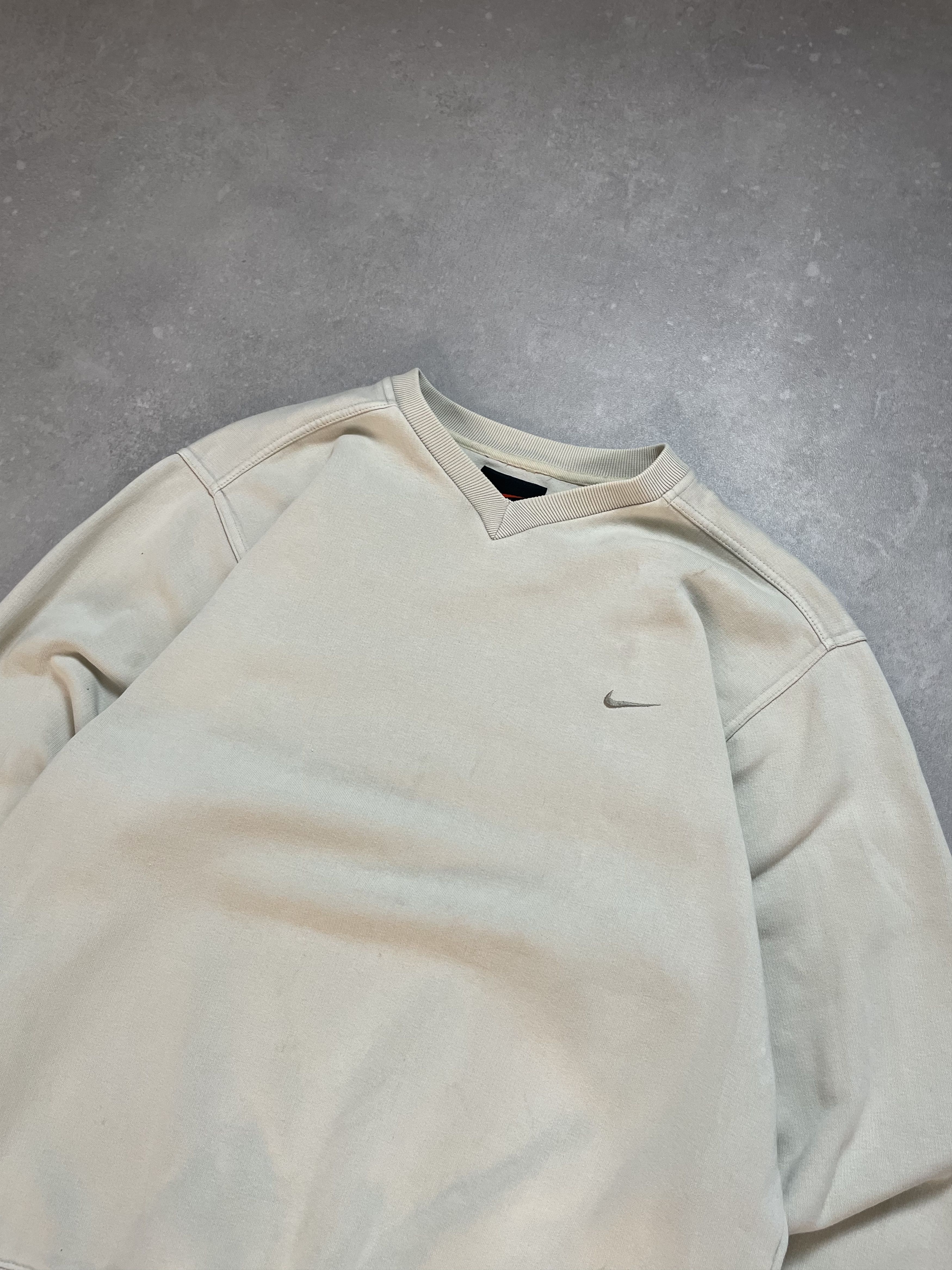 Nike Nike Vintage Sweatshirt / Streetwear Style Size US M / EU 48-50 / 2 - 4 Thumbnail