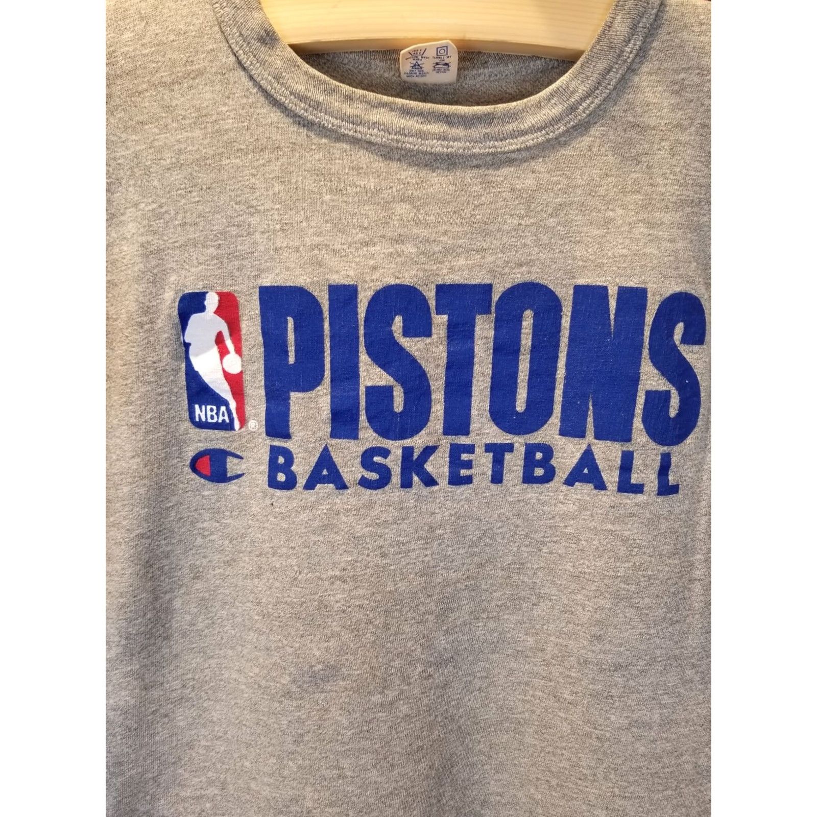 Champion VINTAGE Detroit Pistons Champion 88/12 Gray Single Stitch T-Shirt SZ XL Men Champion Shirt Crew Neck Short Sleeve Cotton 1980s NBA Logo Size US XL / EU 56 / 4 - 2 Thumbnail