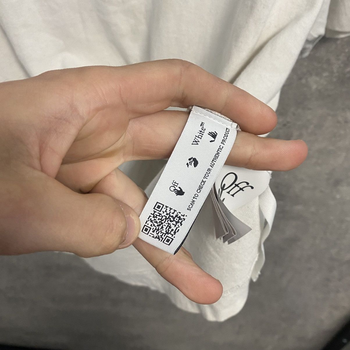 Off-White Off-white T-shirt Box Logo Size US M / EU 48-50 / 2 - 6 Thumbnail