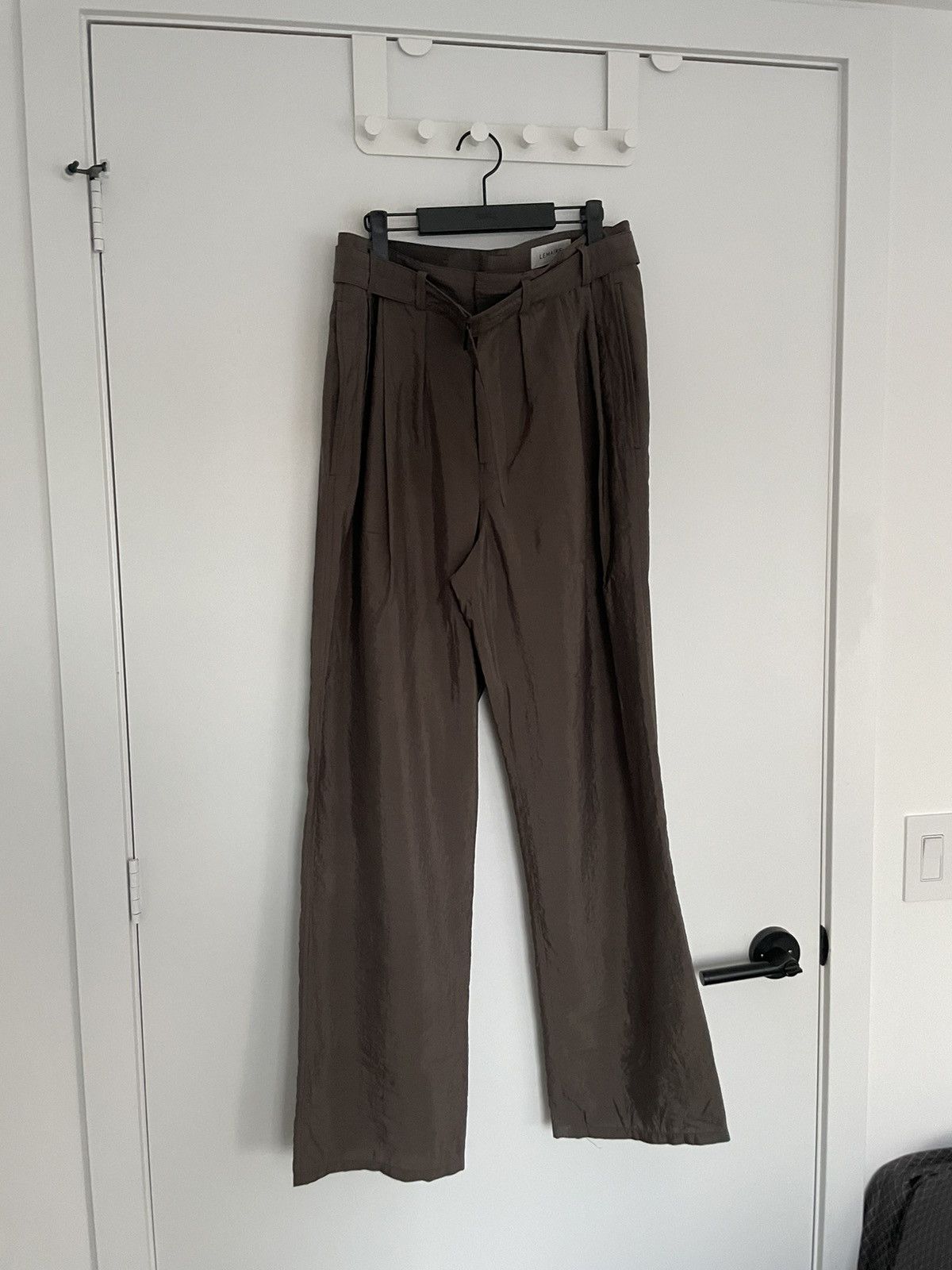 Lemaire Lemaire Brown Pleated Silk trousers Size US 31 - 1 Thumbnail