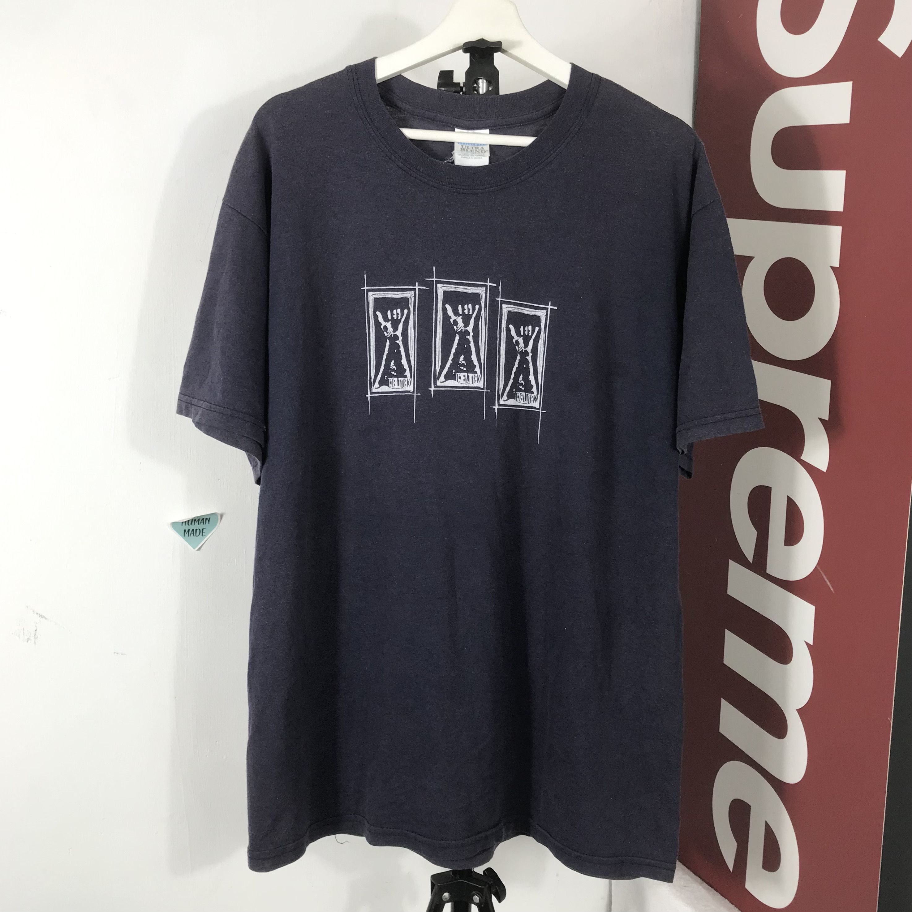 Vintage Vintage celtek hand on board artwork JIMMY'Z Surf Skate tees Size US L / EU 52-54 / 3 - 1 Thumbnail