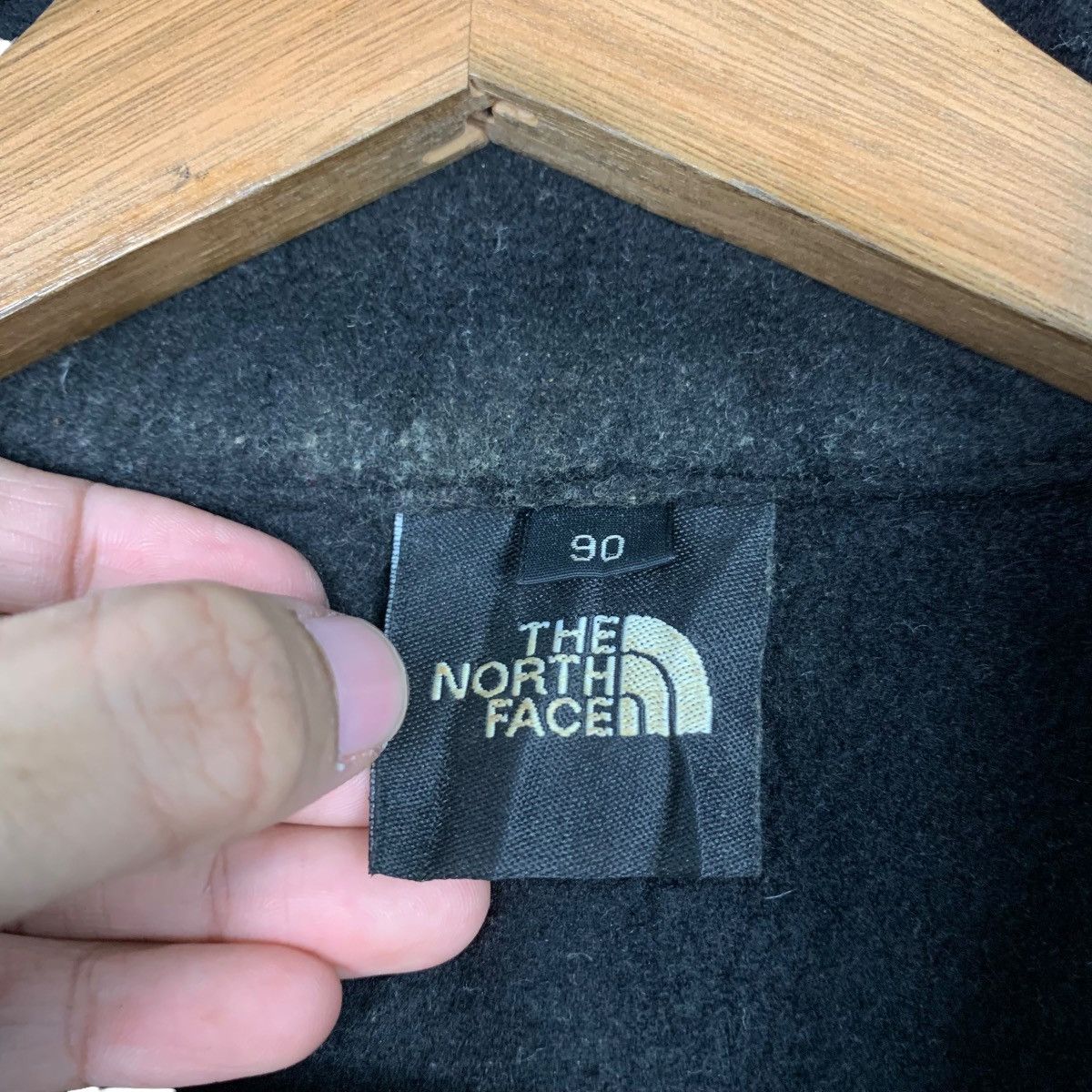 The North Face THE NORTH FACE Embroidered Logo Zipper Fleece #1890-C82 Size L / US 10 / IT 46 - 16 Thumbnail