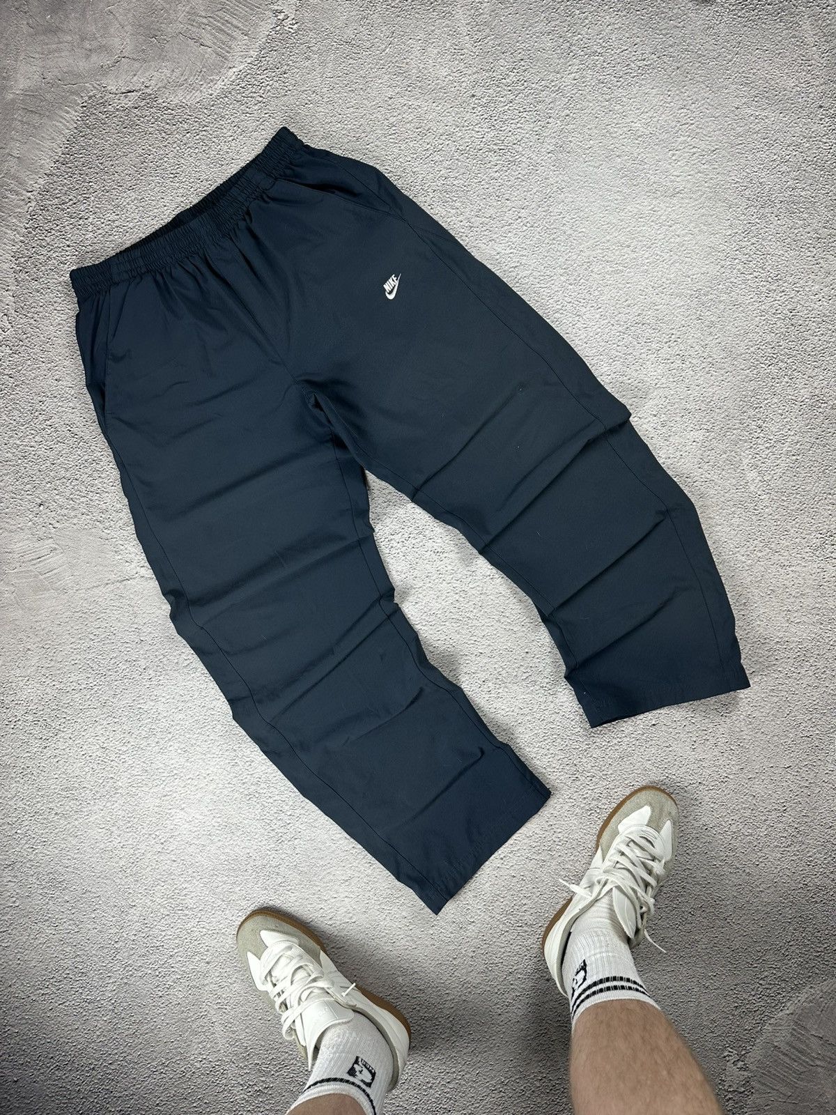 Nike Vintage Nike Trackpants Faded Nylon Y2K Baggy Style Size US 34 / EU 50 - 1 Thumbnail