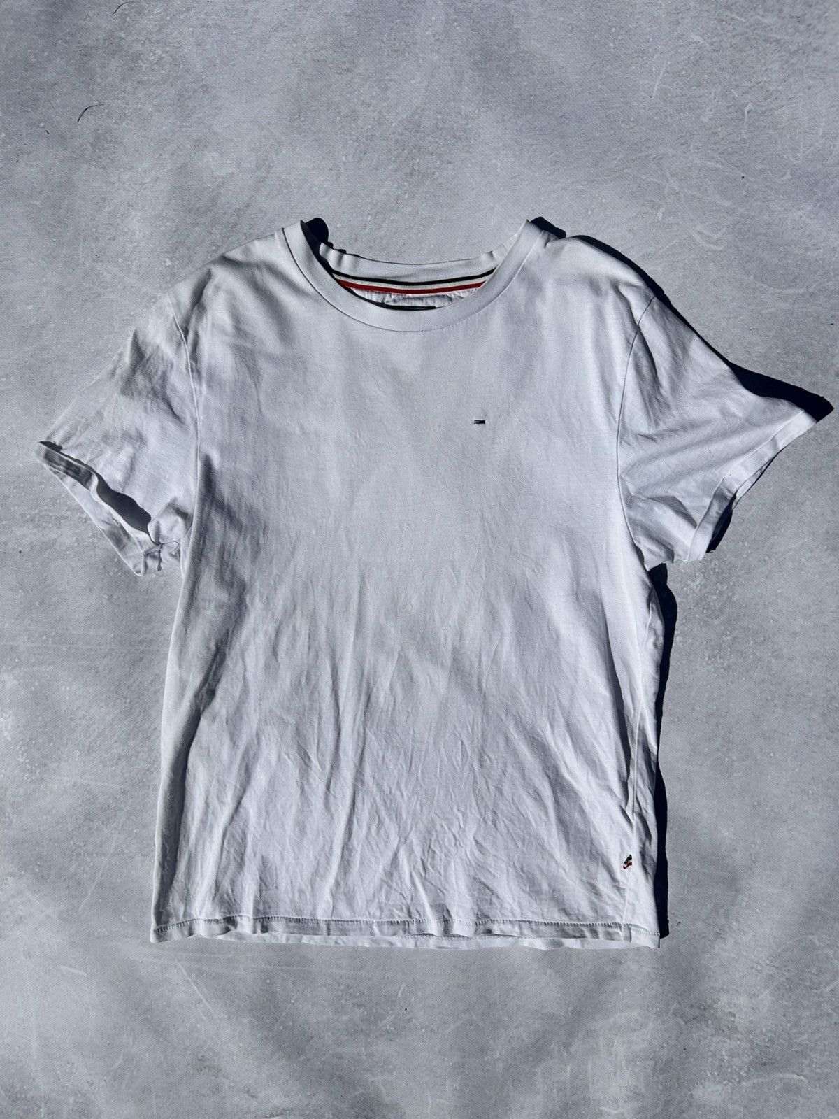 Tommy Jeans Tommy Jeans Flagship Basic White T-Shirt Tee Size M Size US M / EU 48-50 / 2 - 1 Thumbnail